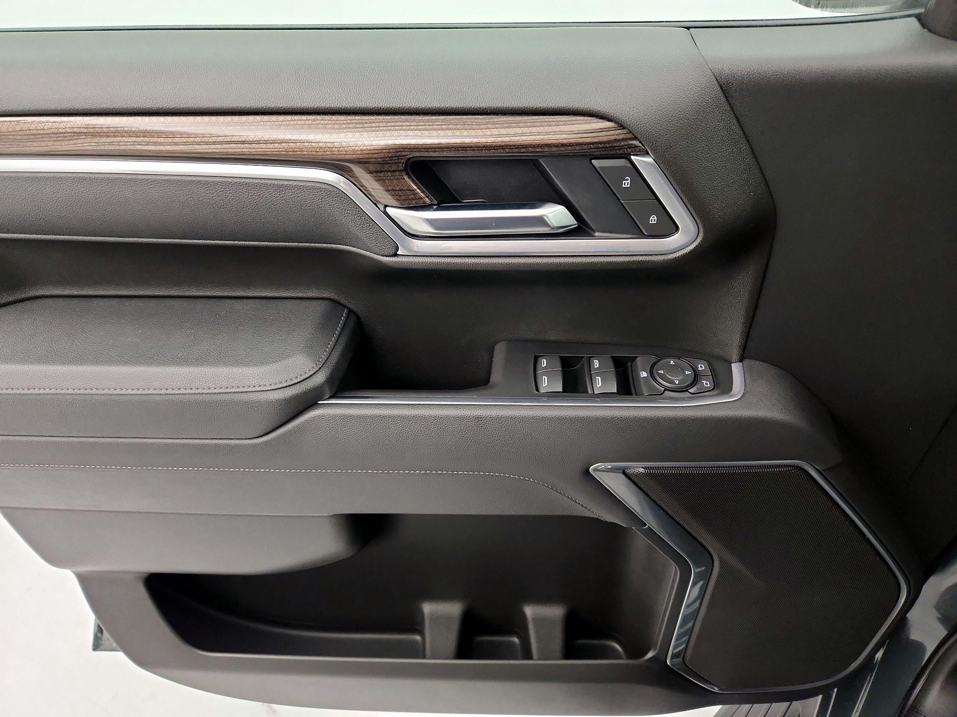 Thumbnail: 2025 Chevrolet Silverado 1500 - 12