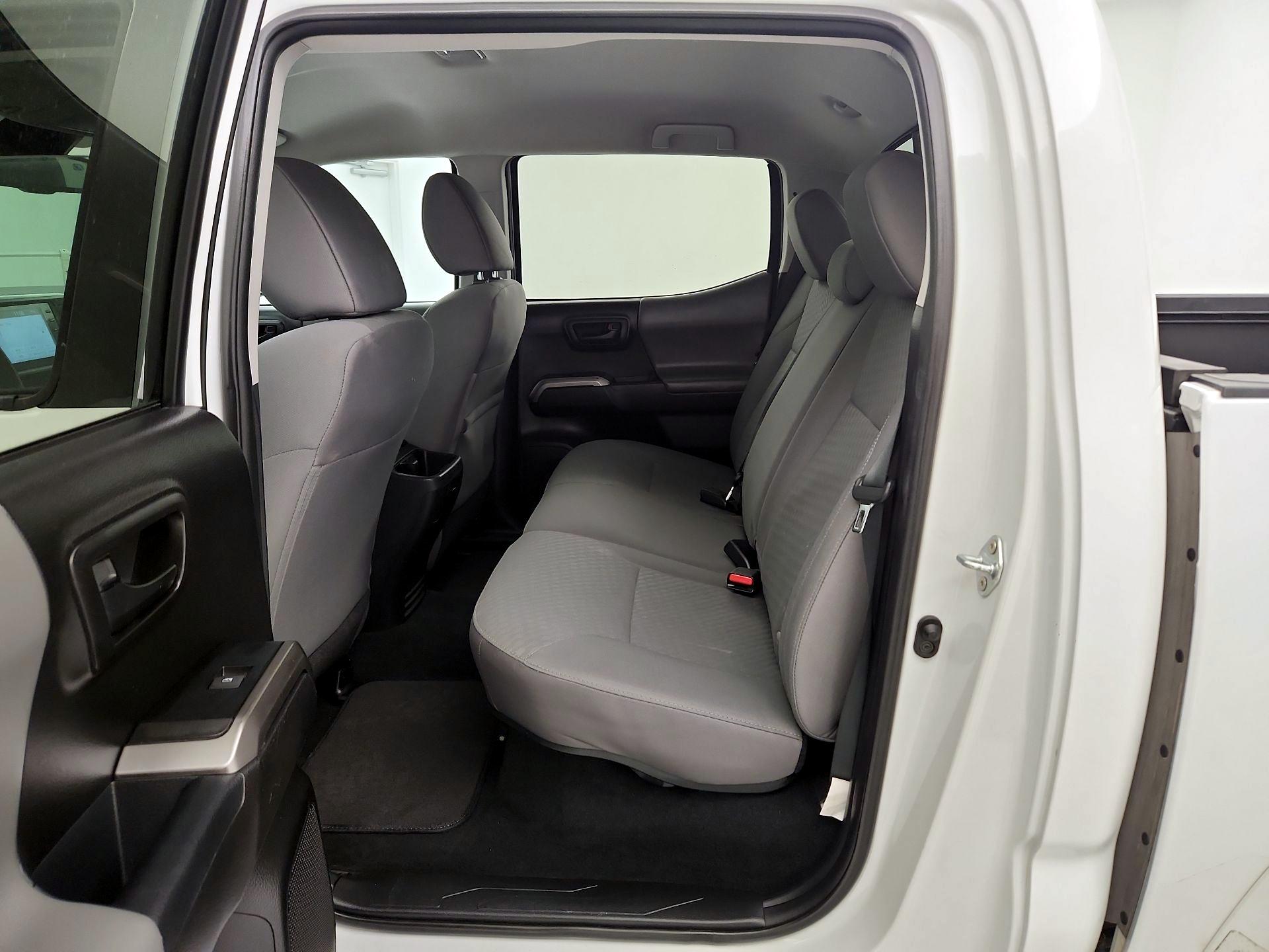 Thumbnail: 2021 Toyota Tacoma - 19