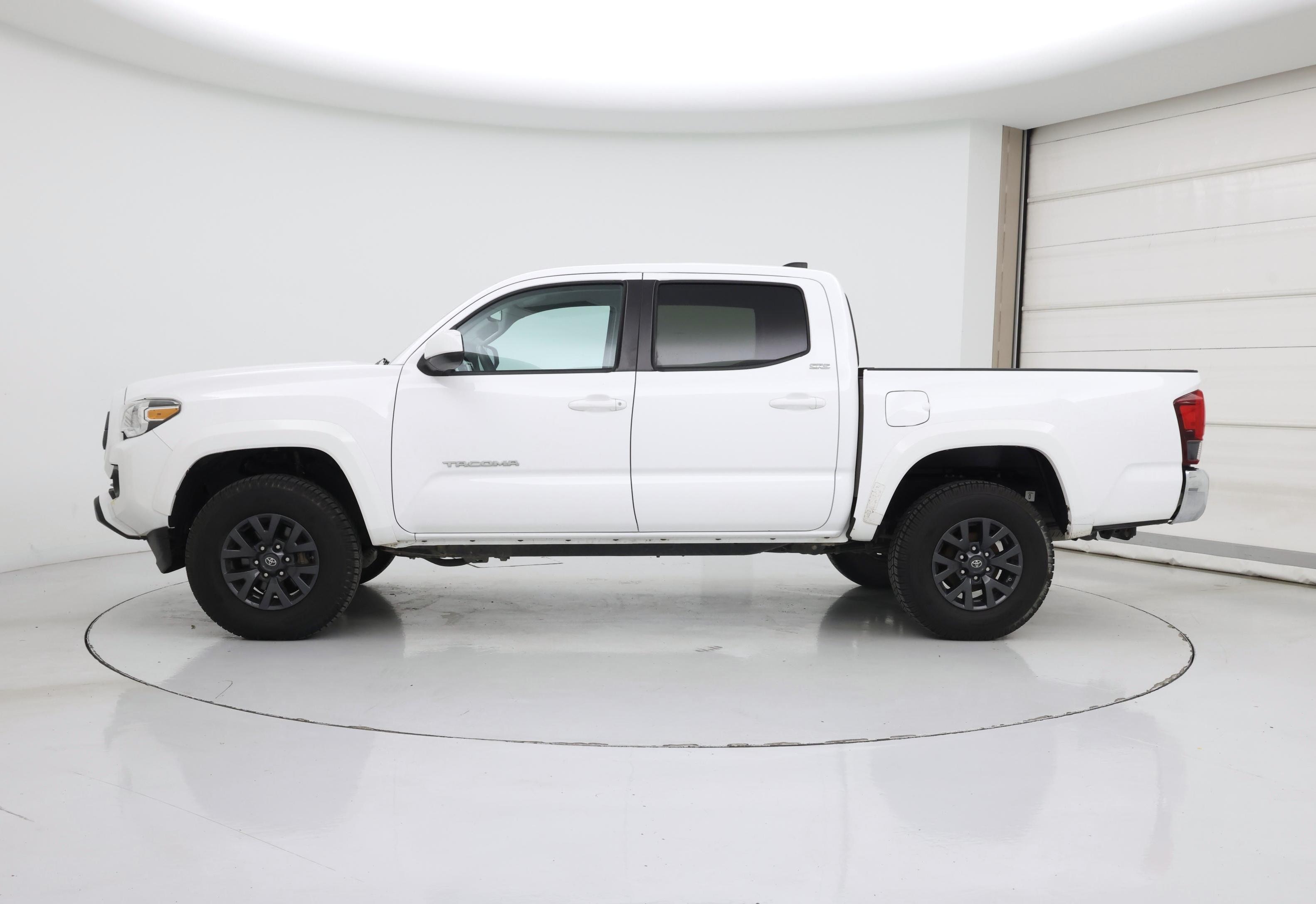 Thumbnail: 2021 Toyota Tacoma - 3