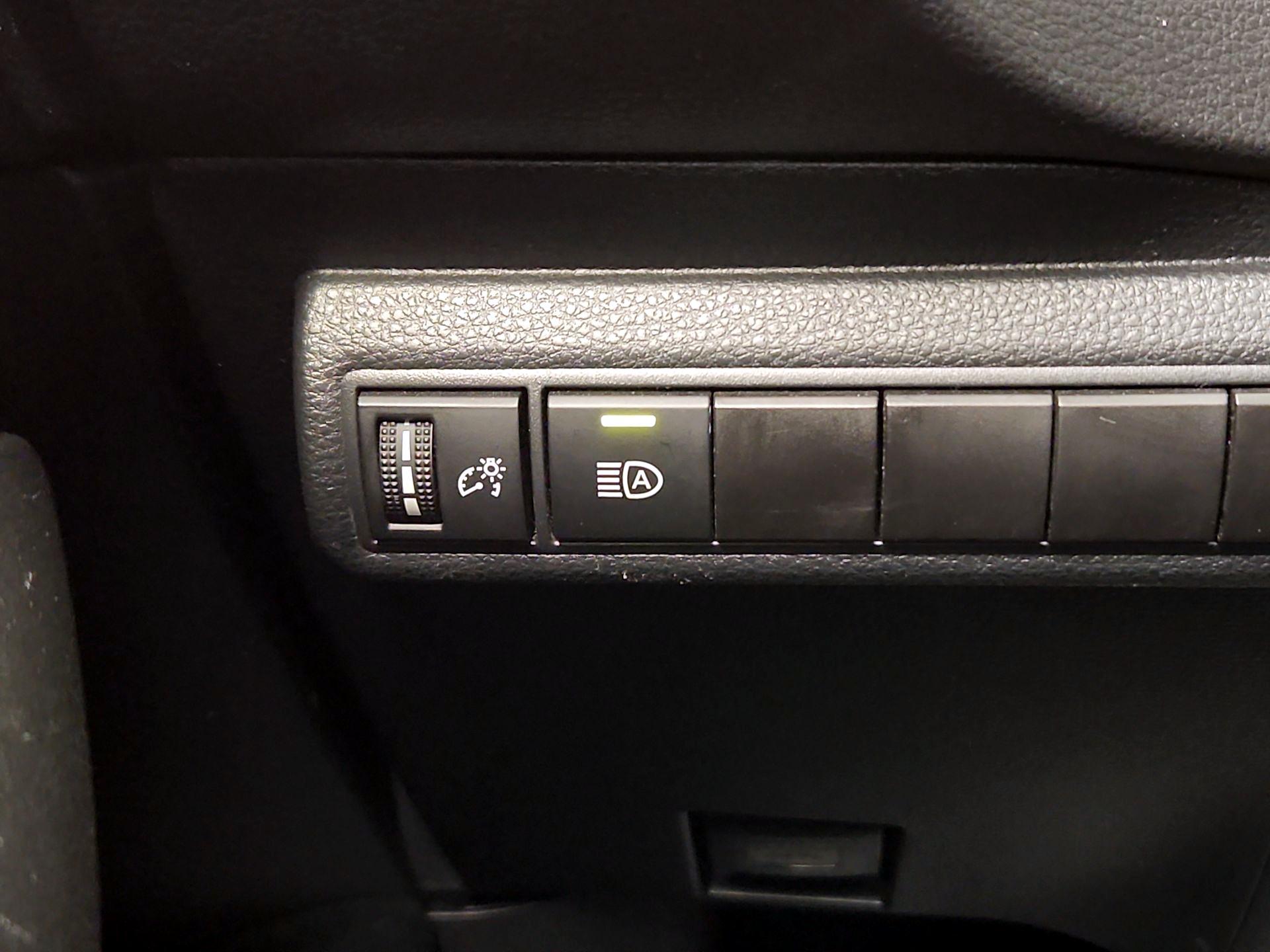 Thumbnail: 2024 Toyota Corolla - 13