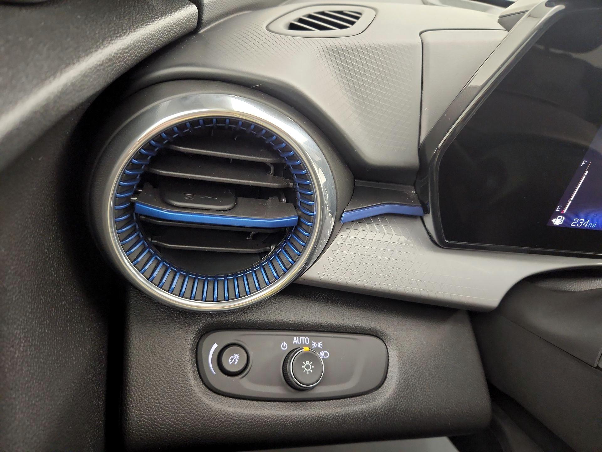 Thumbnail: 2025 Chevrolet Trax - 13