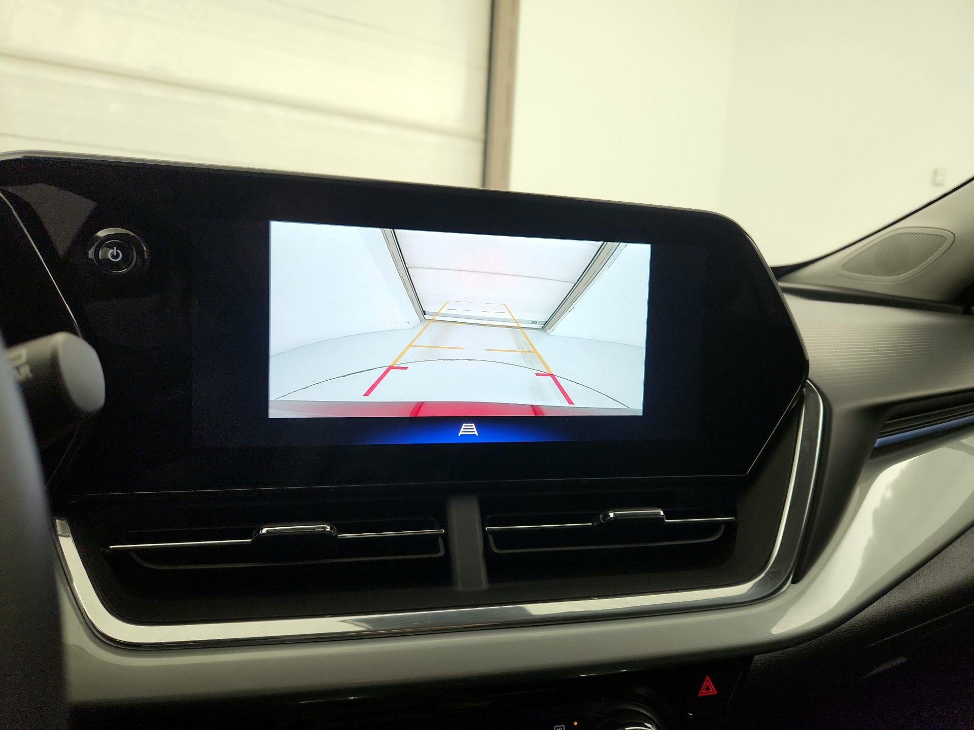 Thumbnail: 2025 Chevrolet Trax - 14