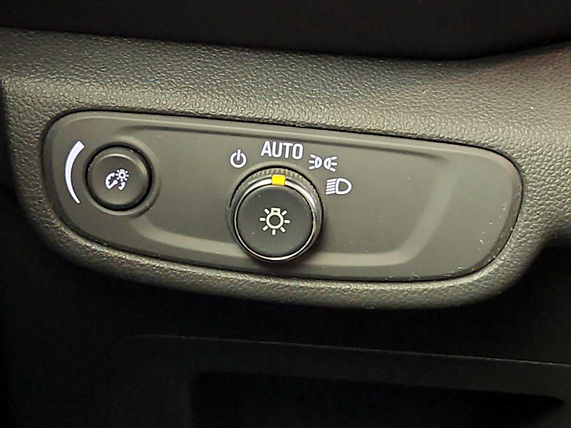 Thumbnail: 2022 Chevrolet TrailBlazer - 13