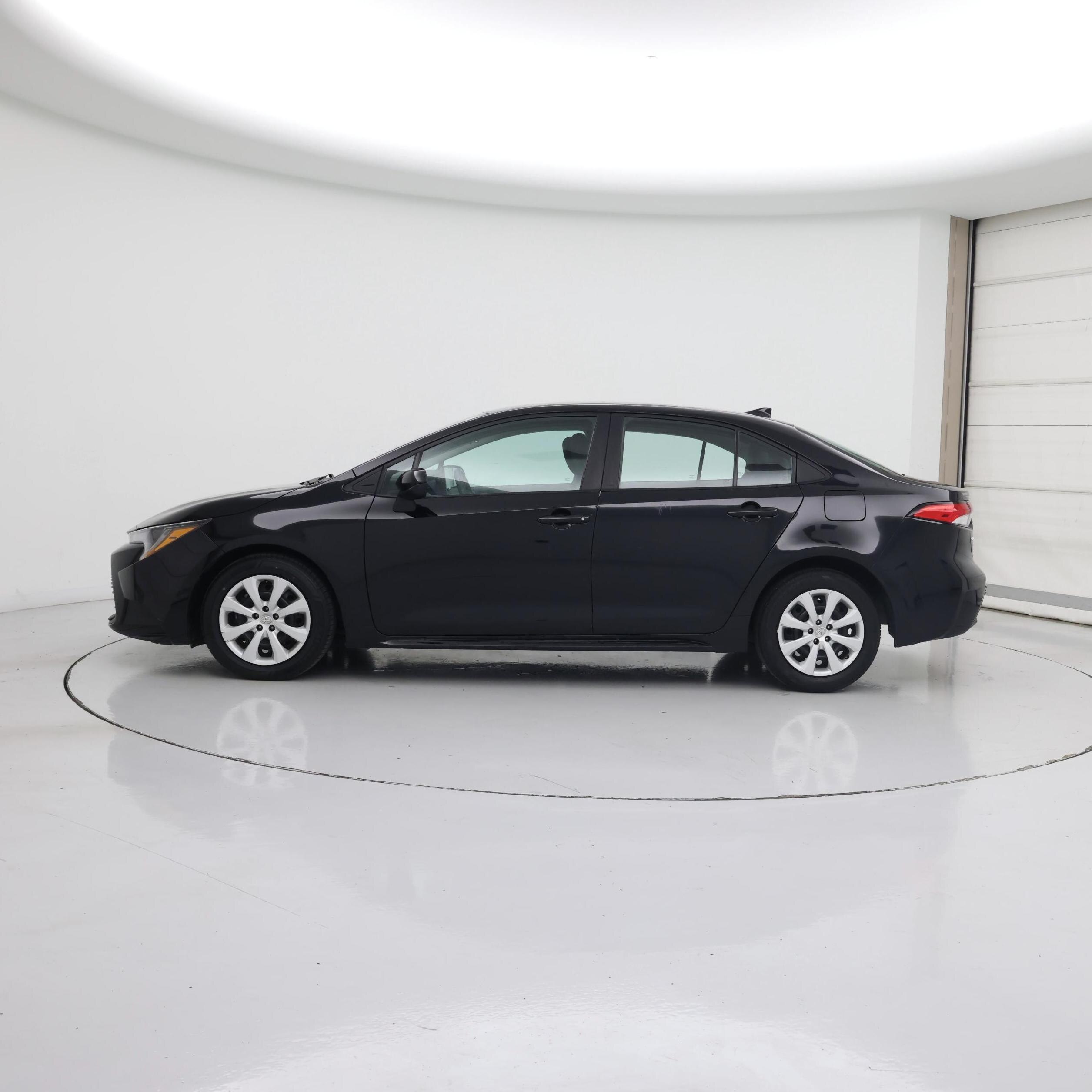 Thumbnail: 2024 Toyota Corolla - 3