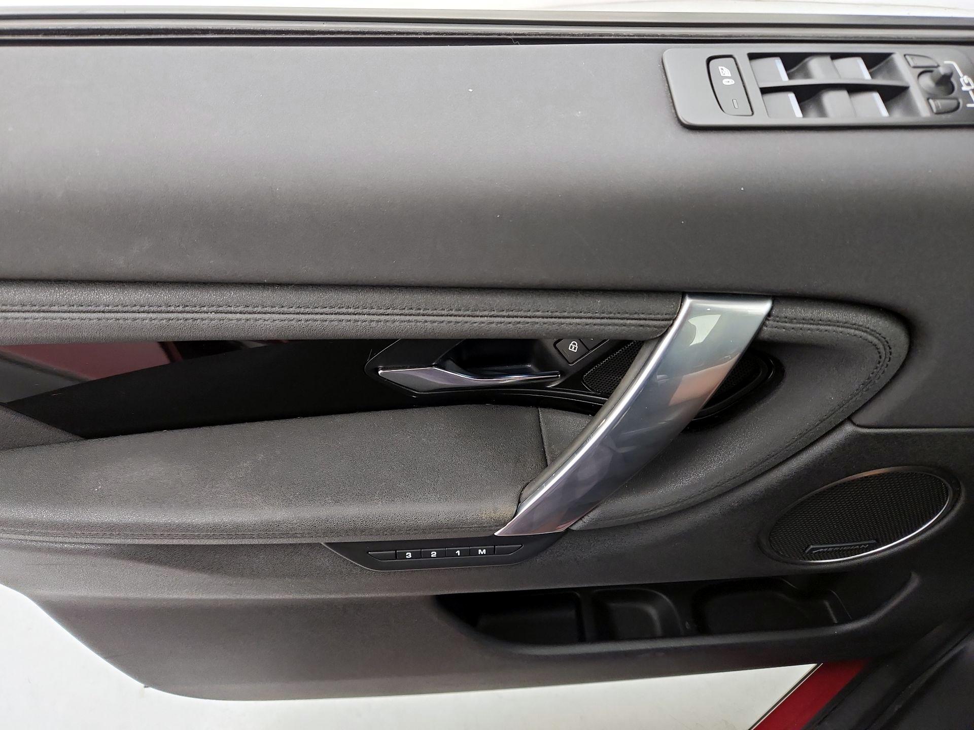 Thumbnail: 2021 Land Rover Discovery Sport - 12