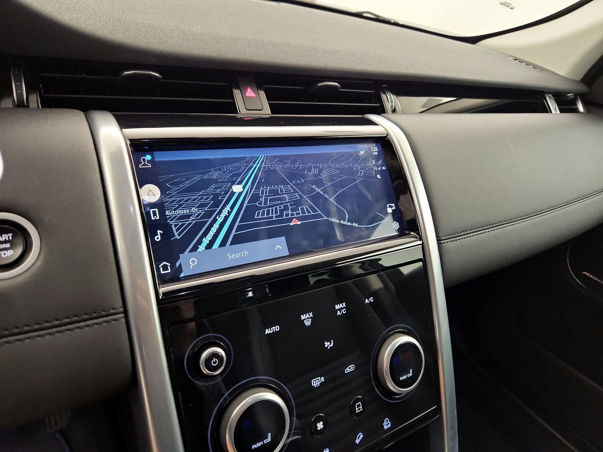 Thumbnail: 2021 Land Rover Discovery Sport - 14