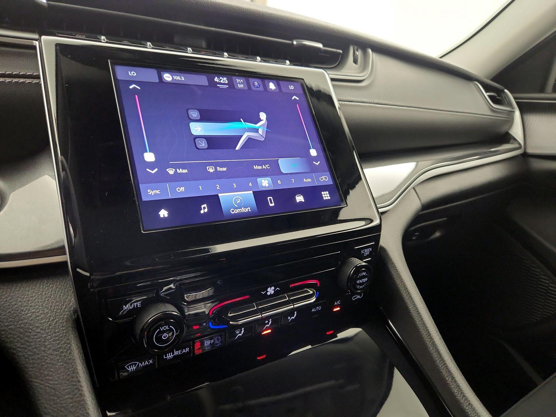 Thumbnail: 2023 Jeep Grand Cherokee - 16