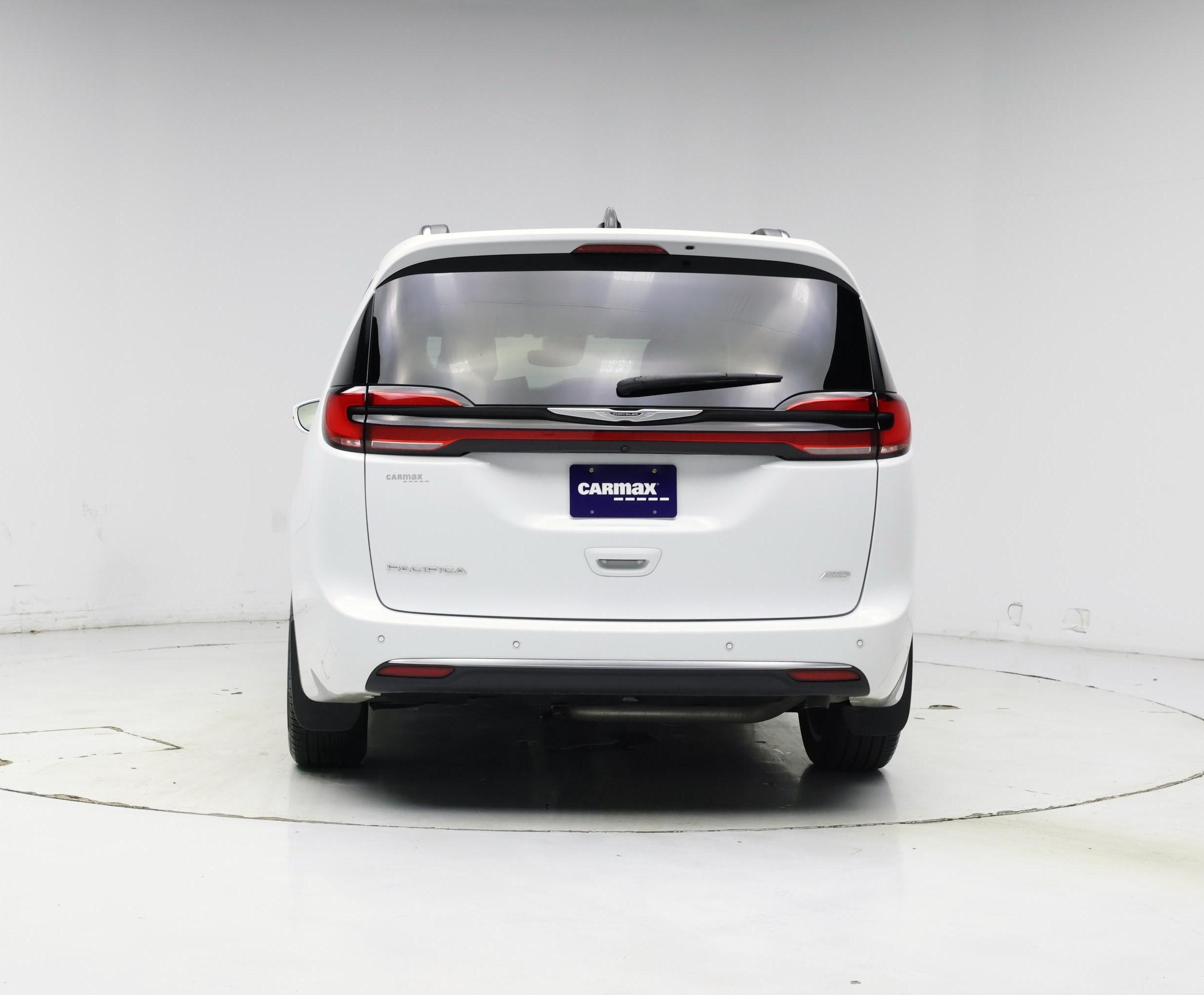 Thumbnail: 2024 Chrysler Pacifica - 6