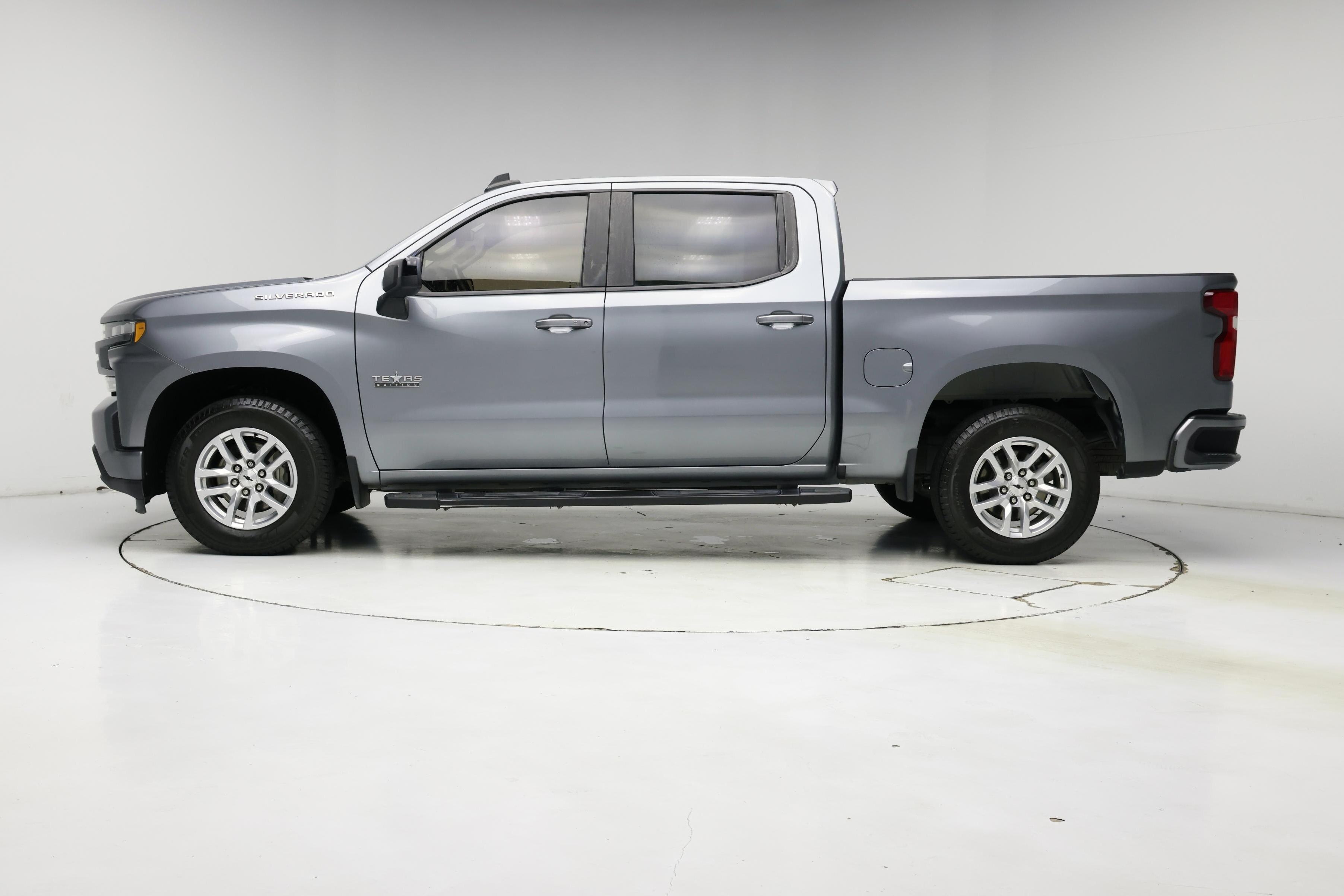 Thumbnail: 2020 Chevrolet Silverado 1500 - 3