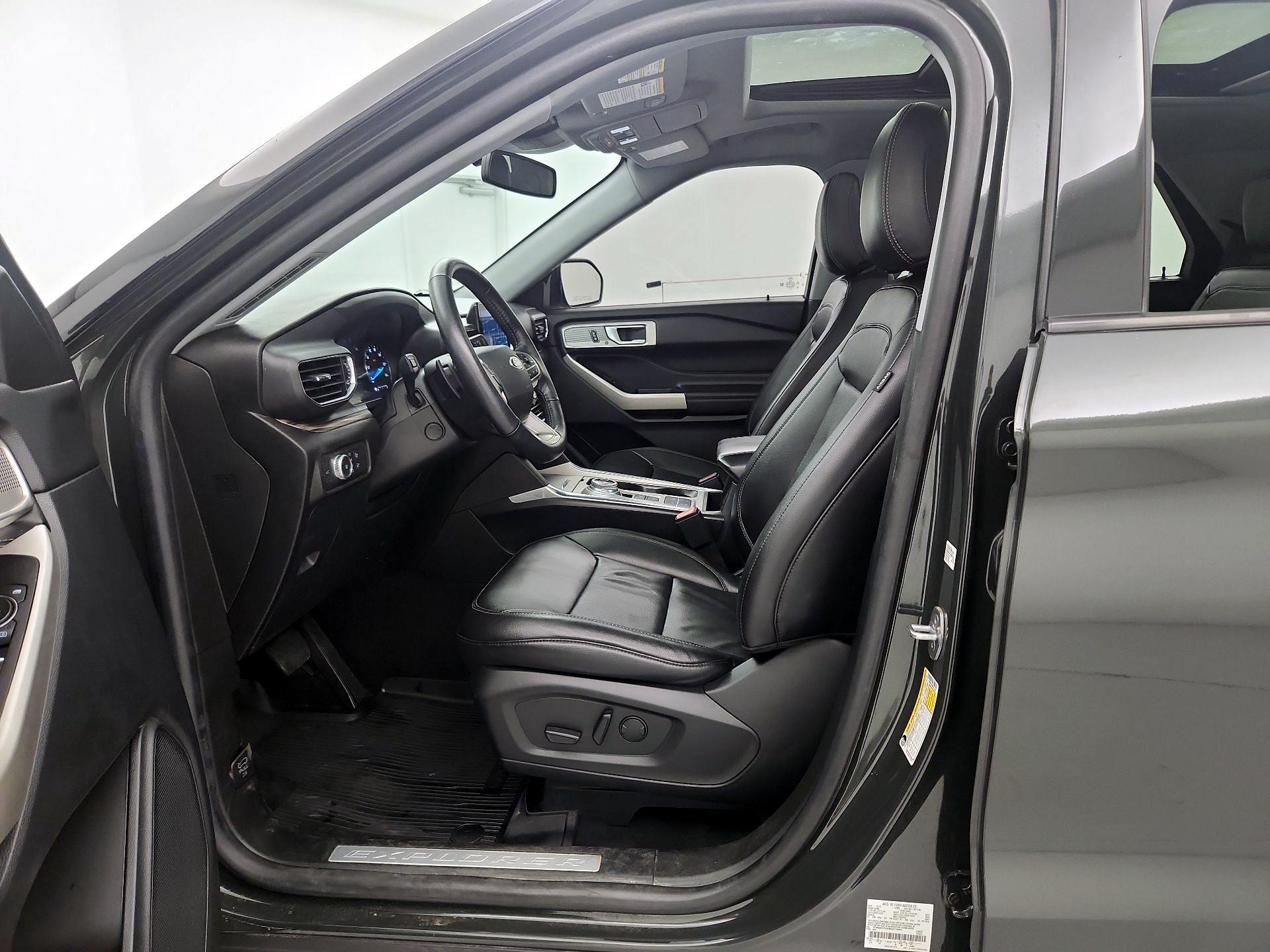 Thumbnail: 2021 Ford Explorer - 11