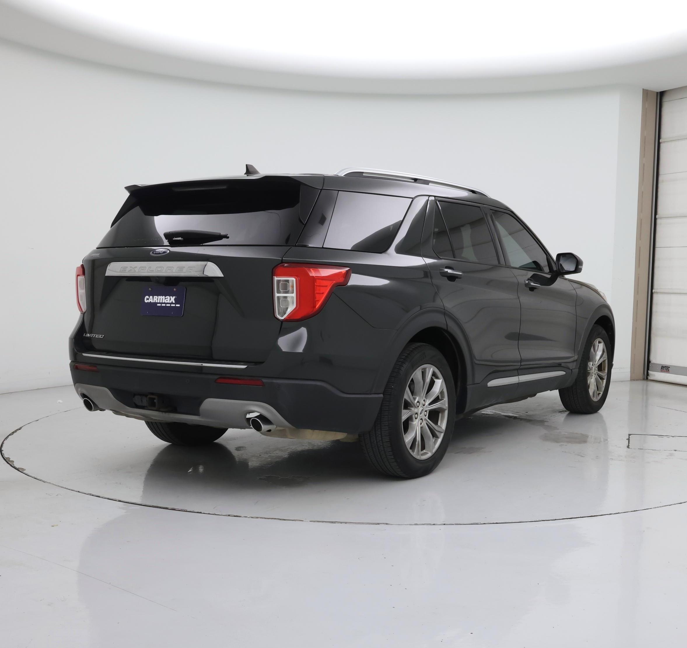 Thumbnail: 2021 Ford Explorer - 8