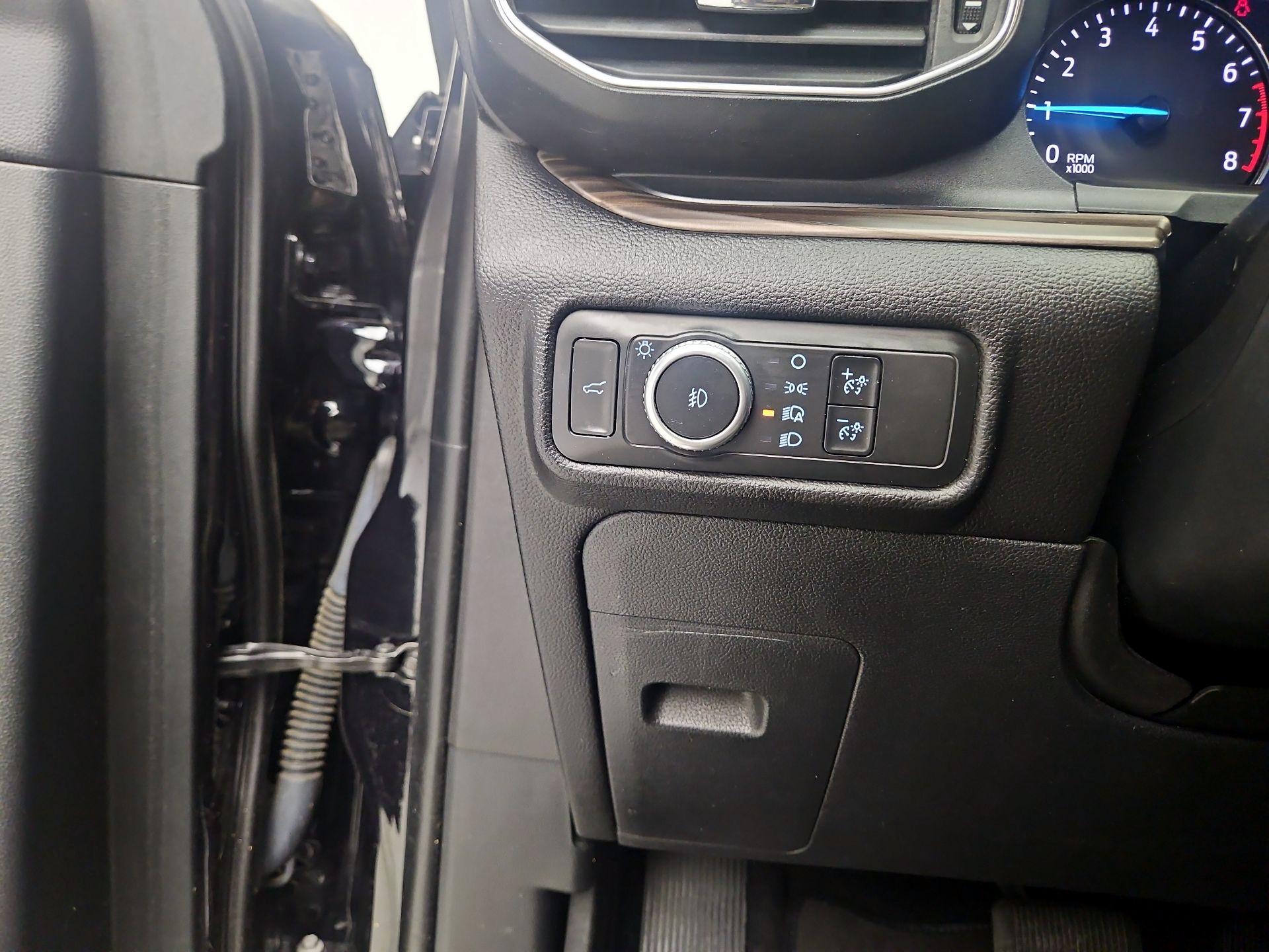 Thumbnail: 2021 Ford Explorer - 13