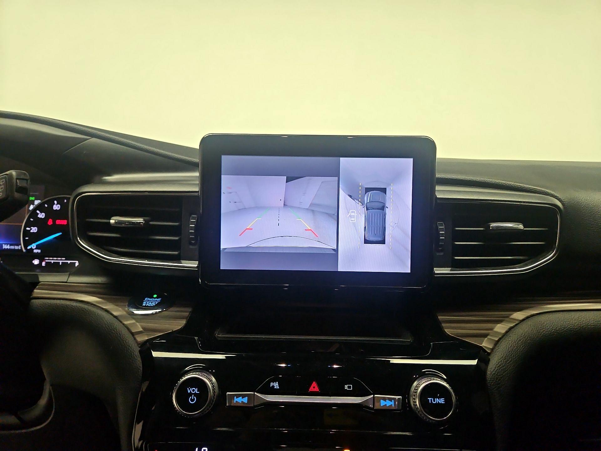 Thumbnail: 2021 Ford Explorer - 14