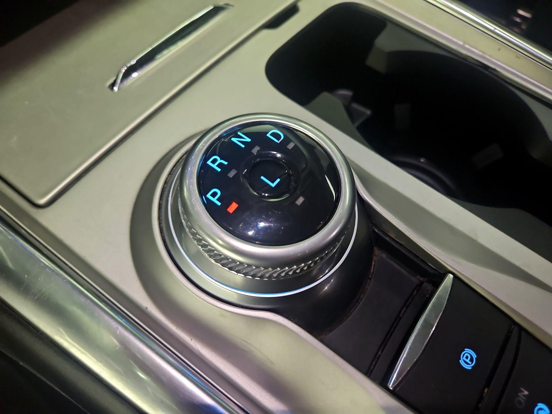 Thumbnail: 2021 Ford Explorer - 17