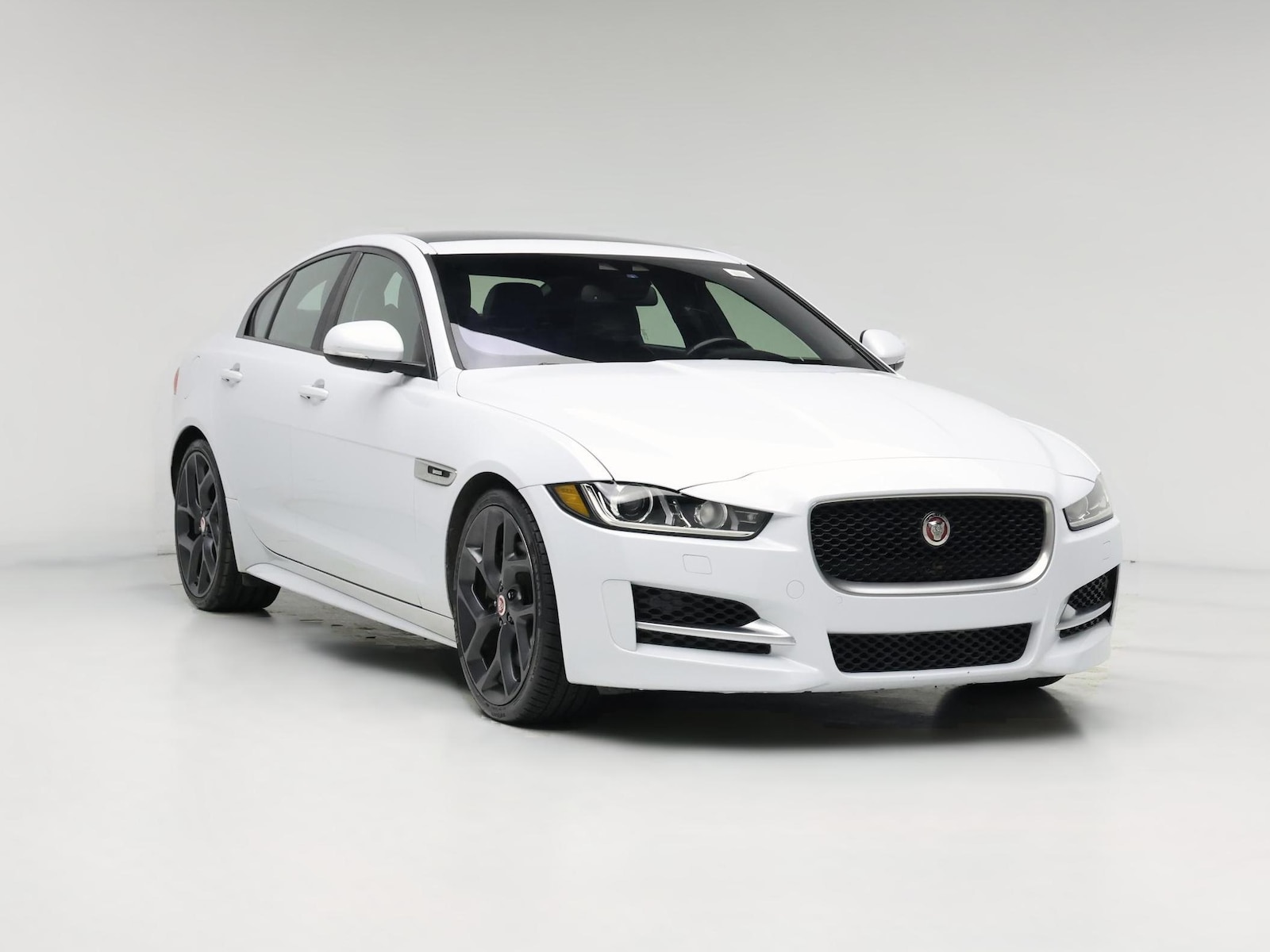 2017 Jaguar XE