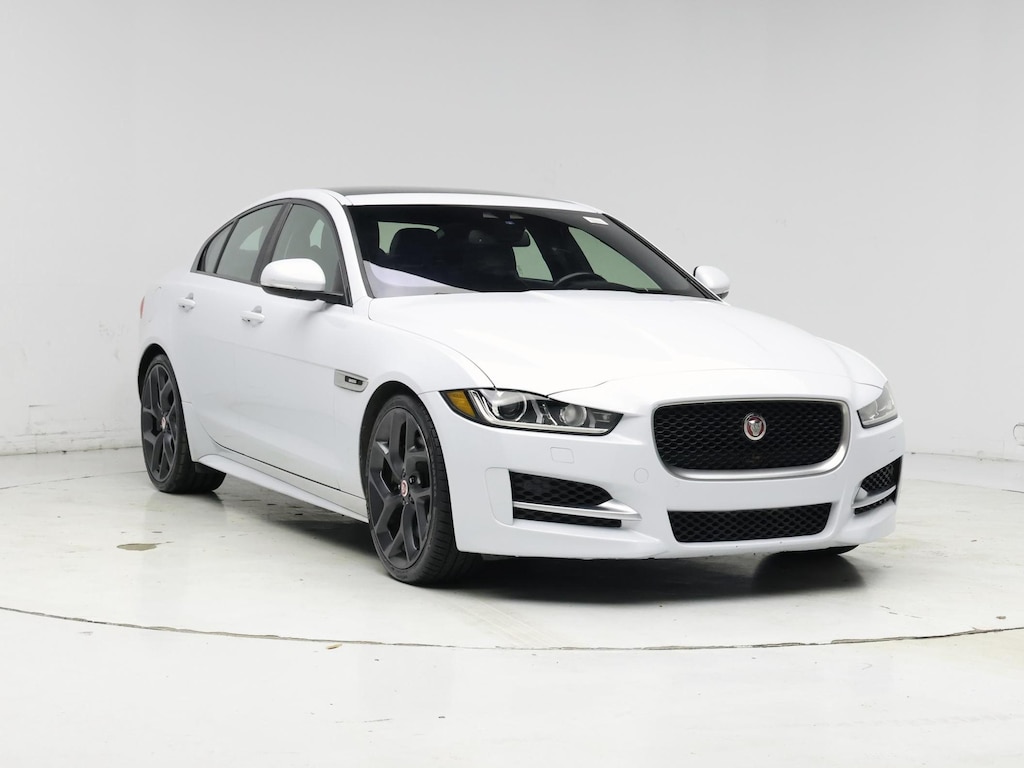 Jaguar XE 35t R-Sport RWD