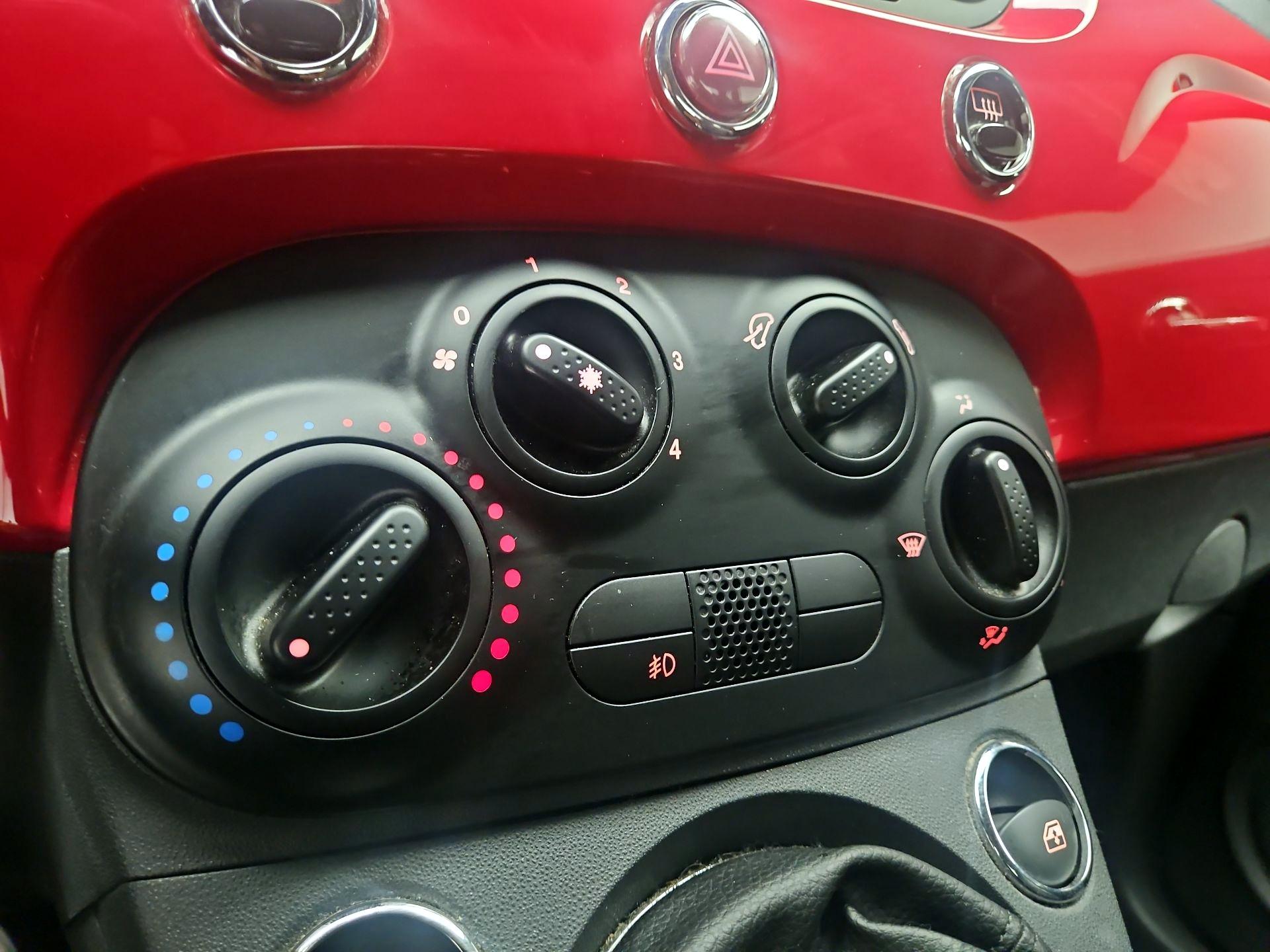 Thumbnail: 2015 Fiat 500 - 15