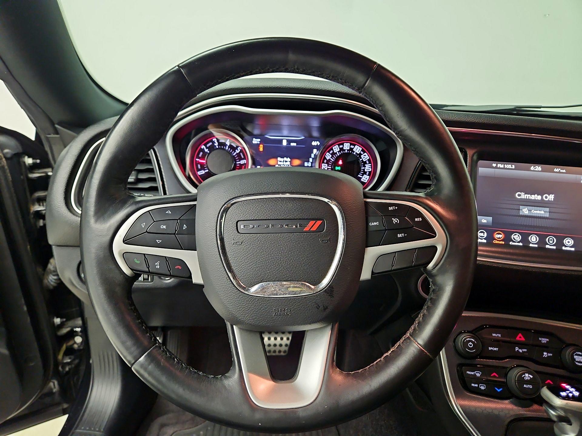 Thumbnail: 2018 Dodge Challenger - 10