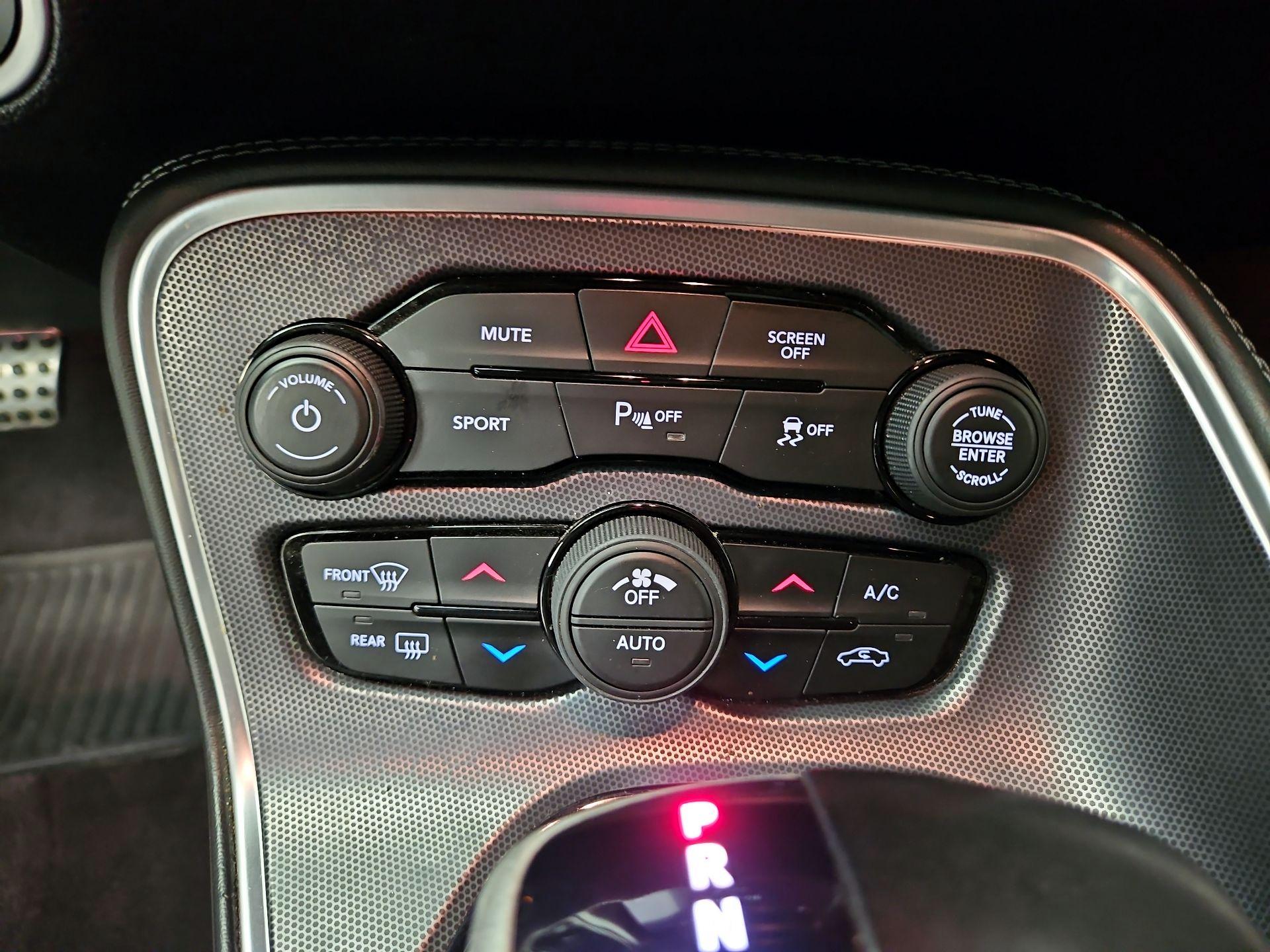 Thumbnail: 2018 Dodge Challenger - 16