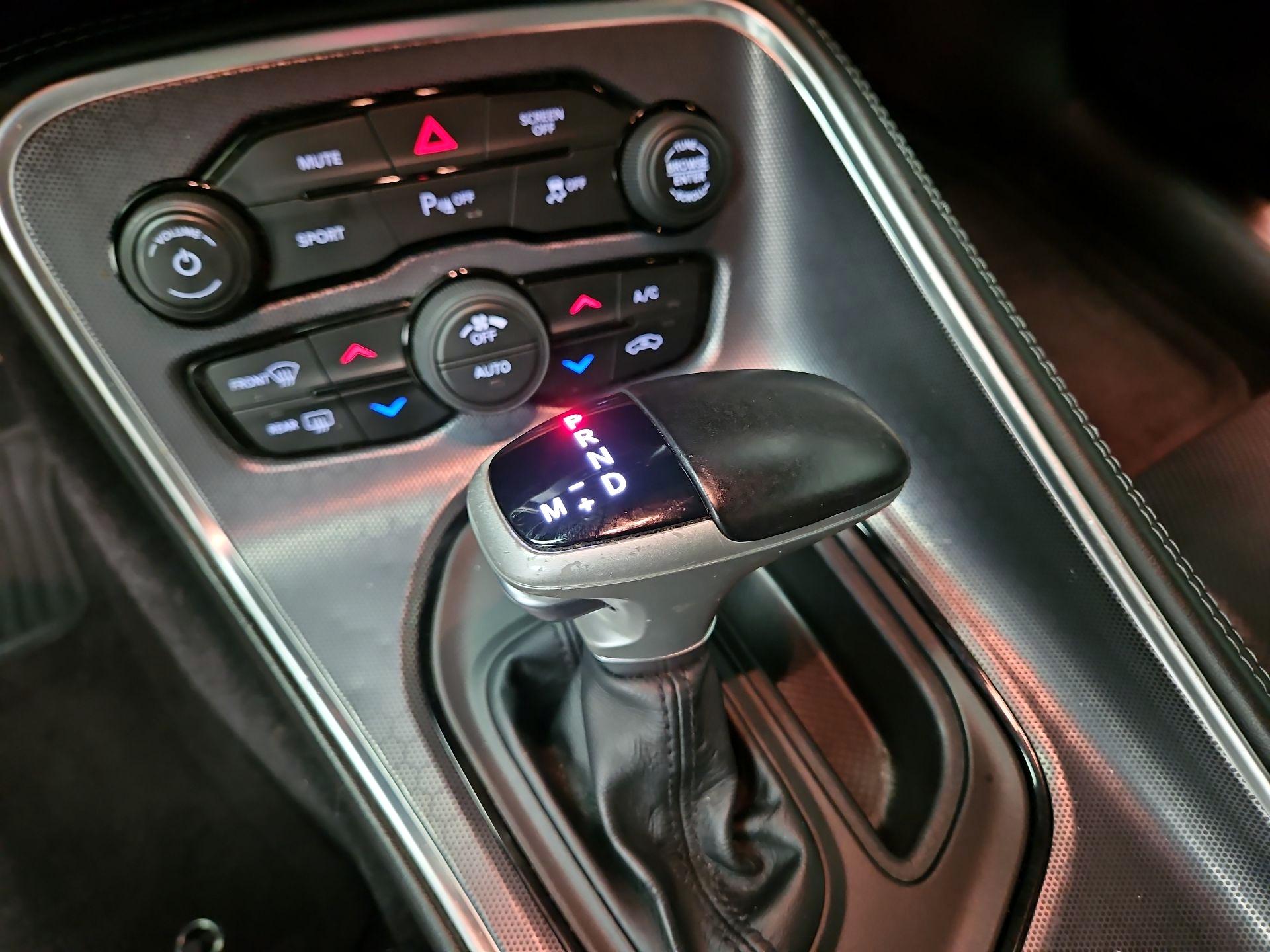 Thumbnail: 2018 Dodge Challenger - 17