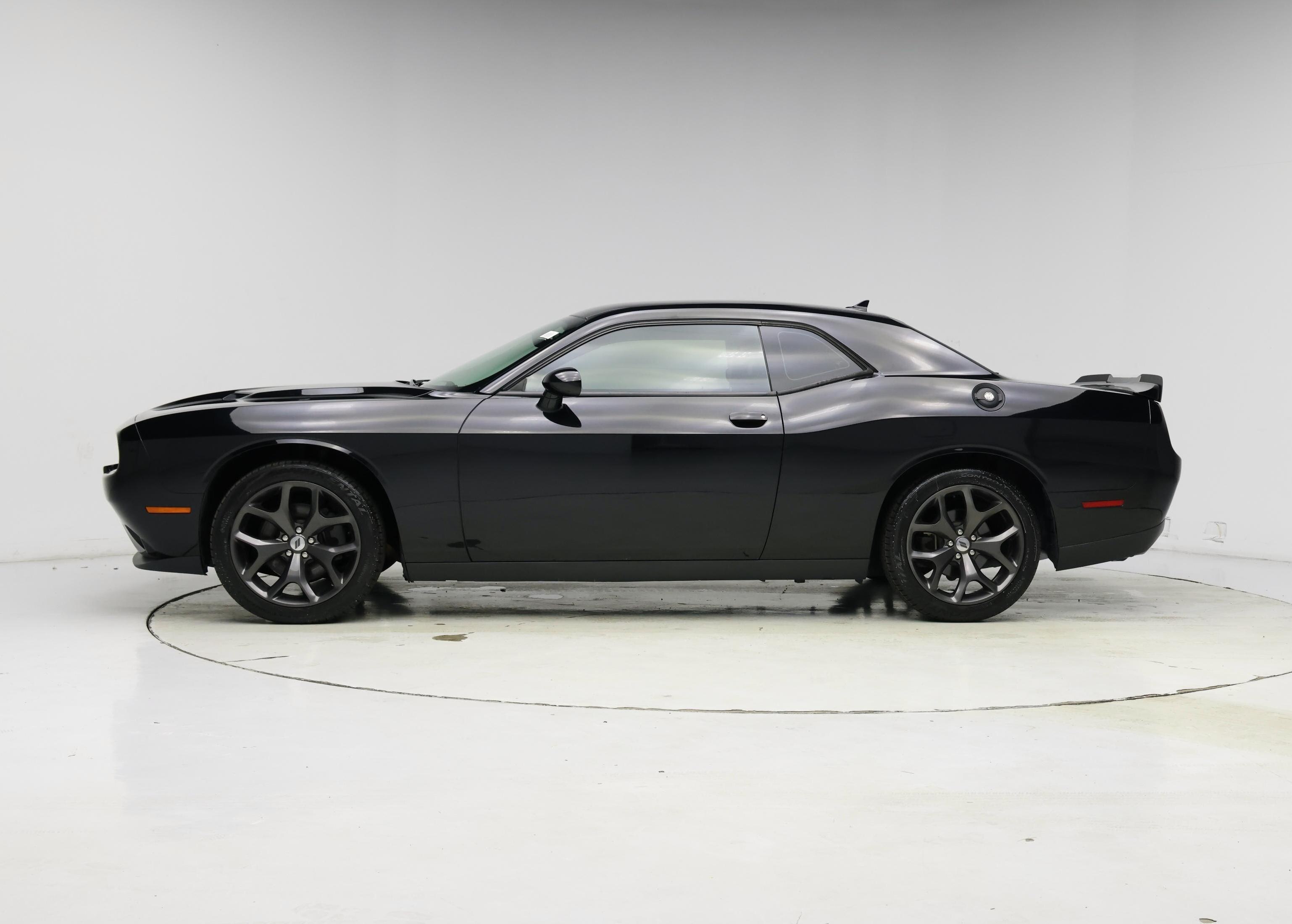 Thumbnail: 2018 Dodge Challenger - 3