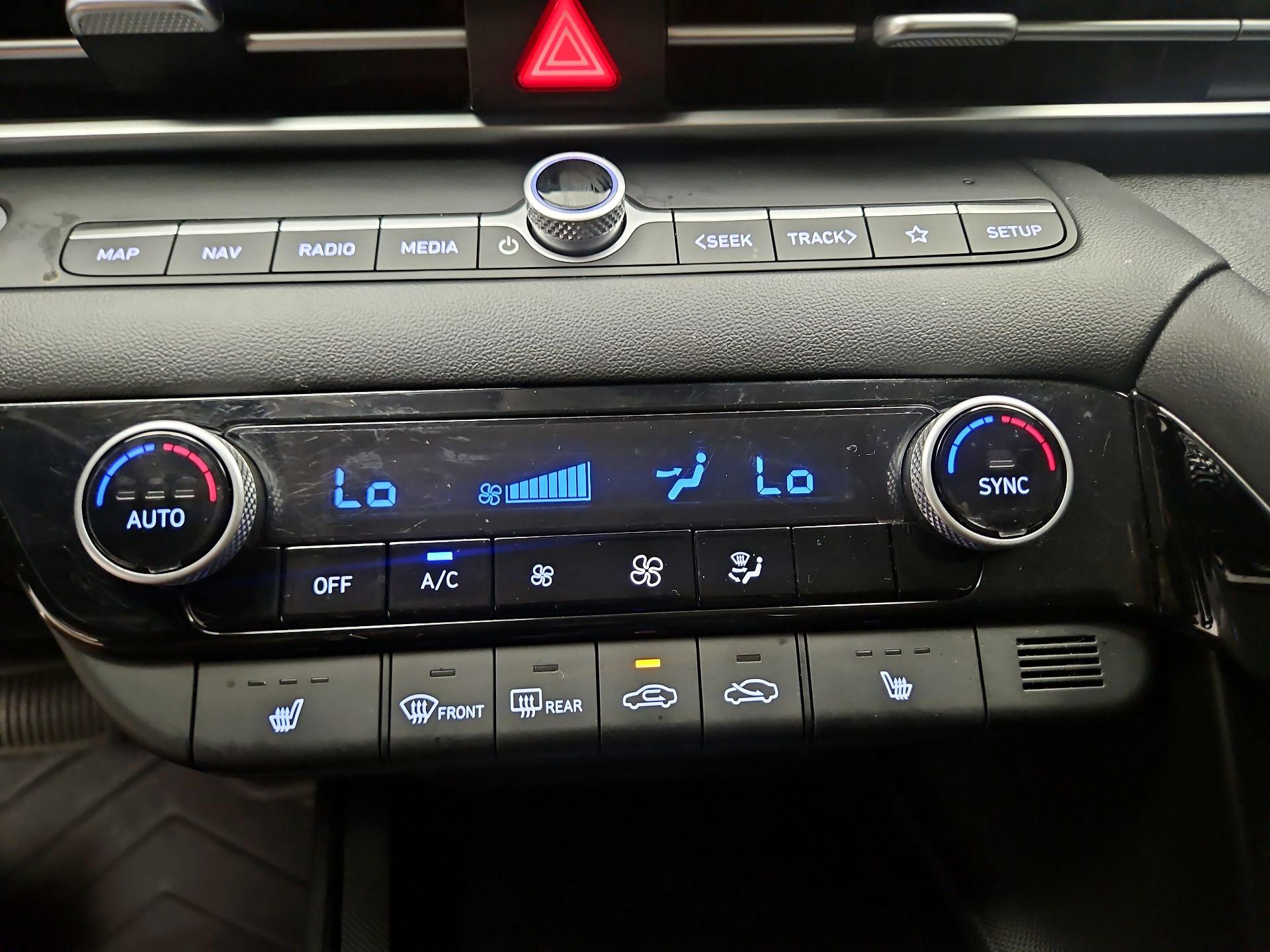 Thumbnail: 2023 Hyundai Elantra - 16