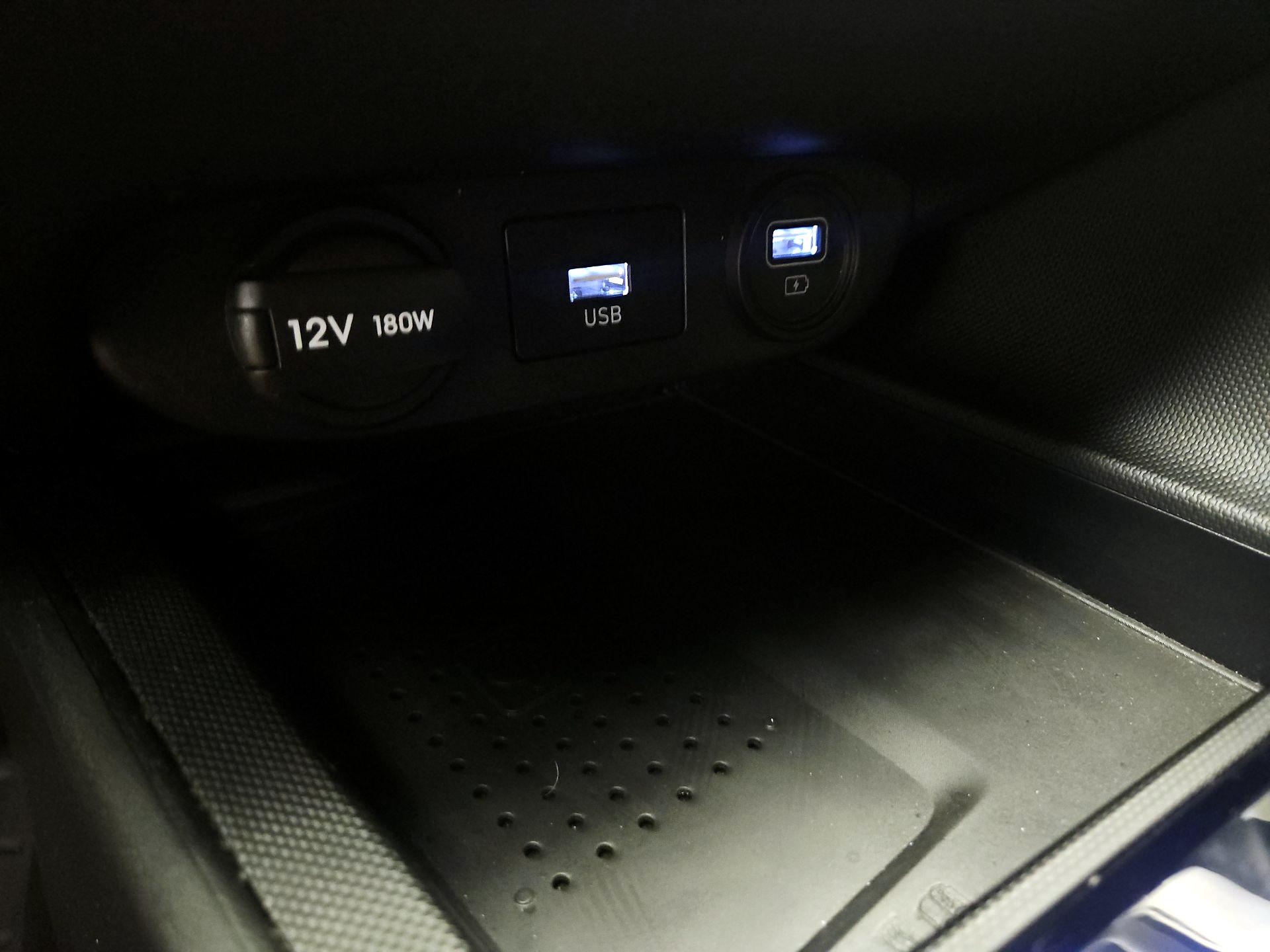 Thumbnail: 2023 Hyundai Elantra - 18