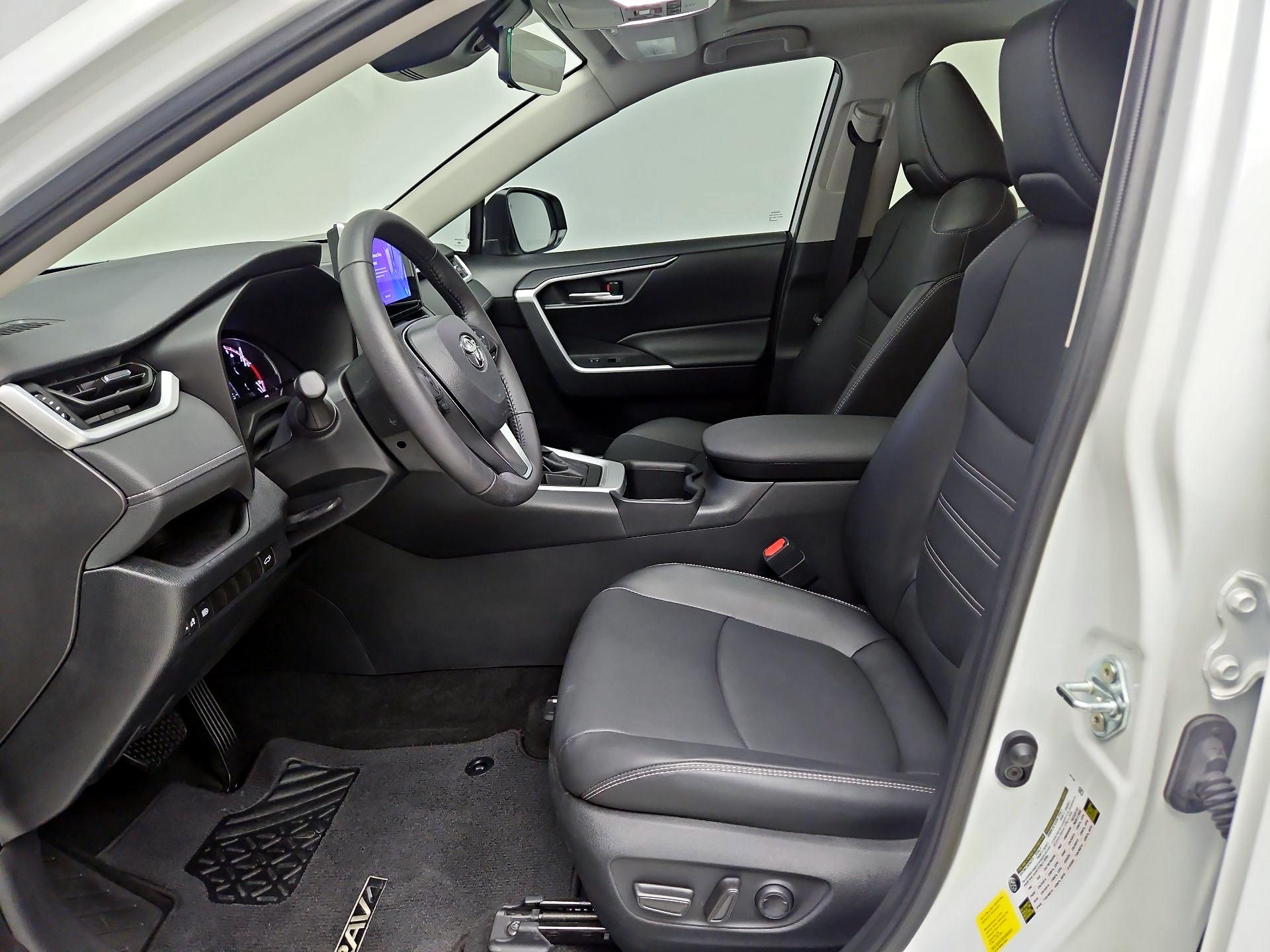 Thumbnail: 2024 Toyota RAV4 - 11