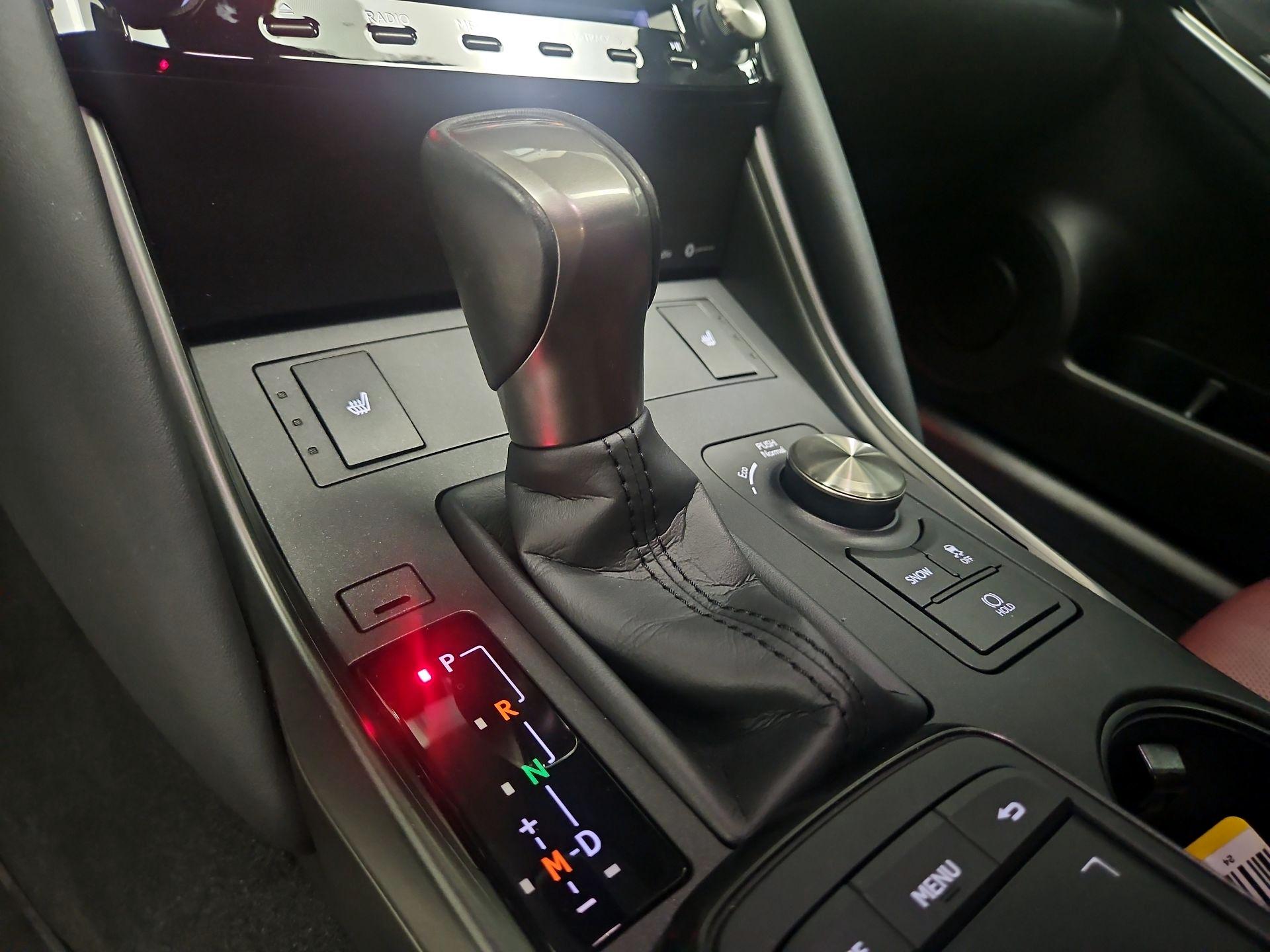 Thumbnail: 2024 Lexus IS - 17