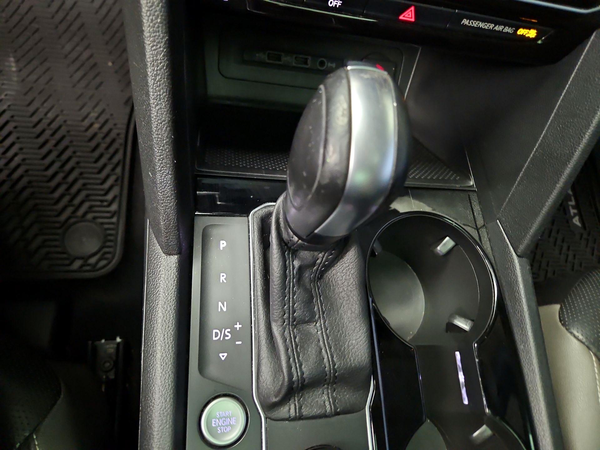 Thumbnail: 2021 Volkswagen Atlas - 18