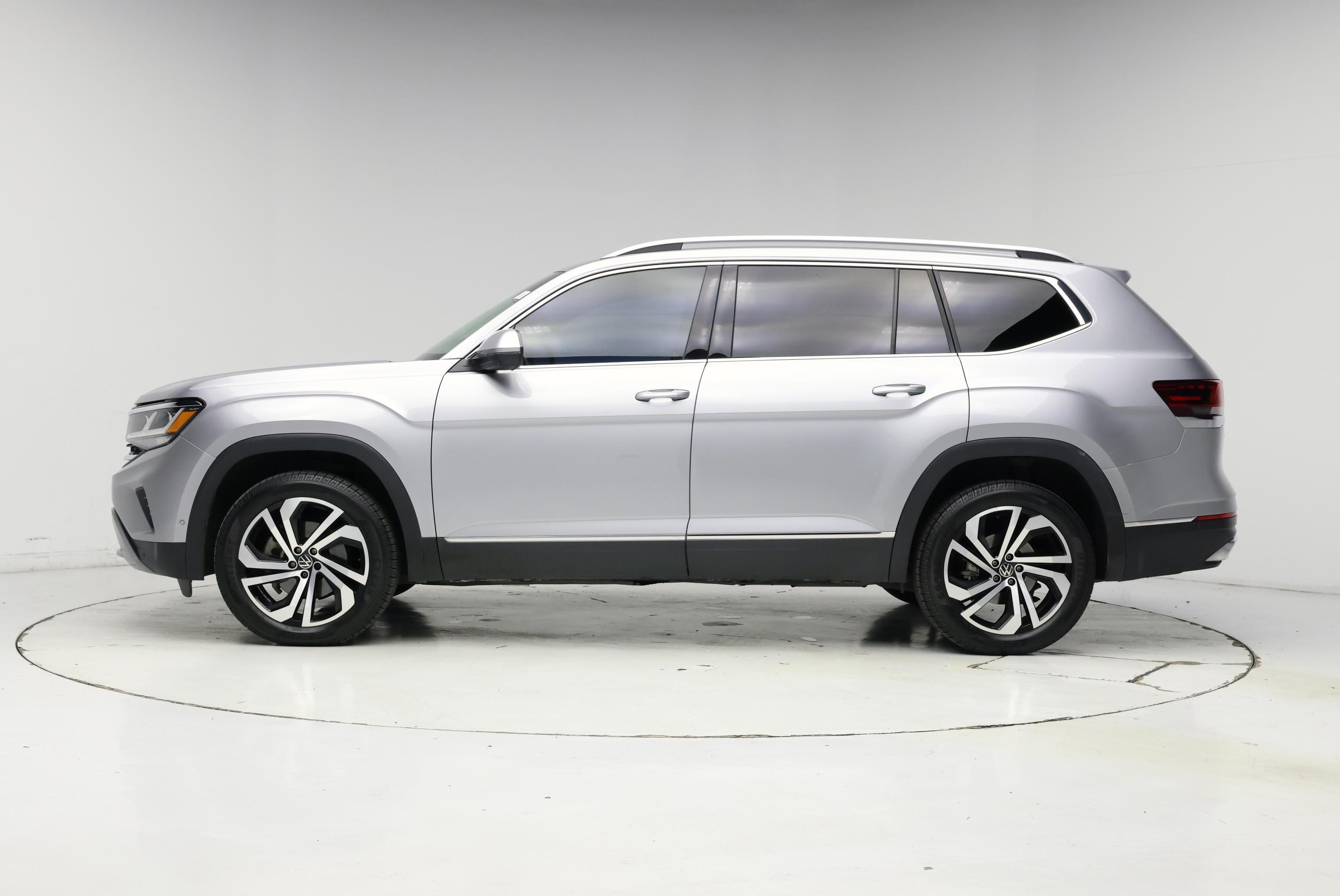 Thumbnail: 2021 Volkswagen Atlas - 3
