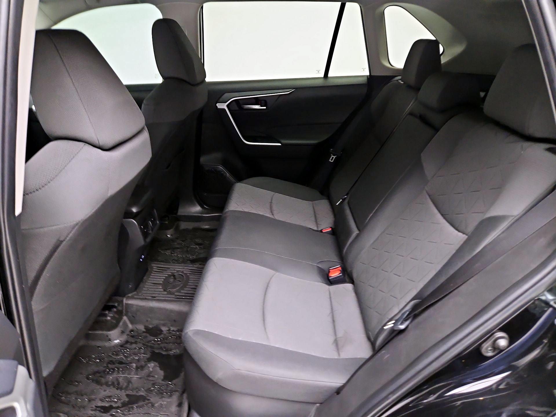 Thumbnail: 2024 Toyota RAV4 - 19