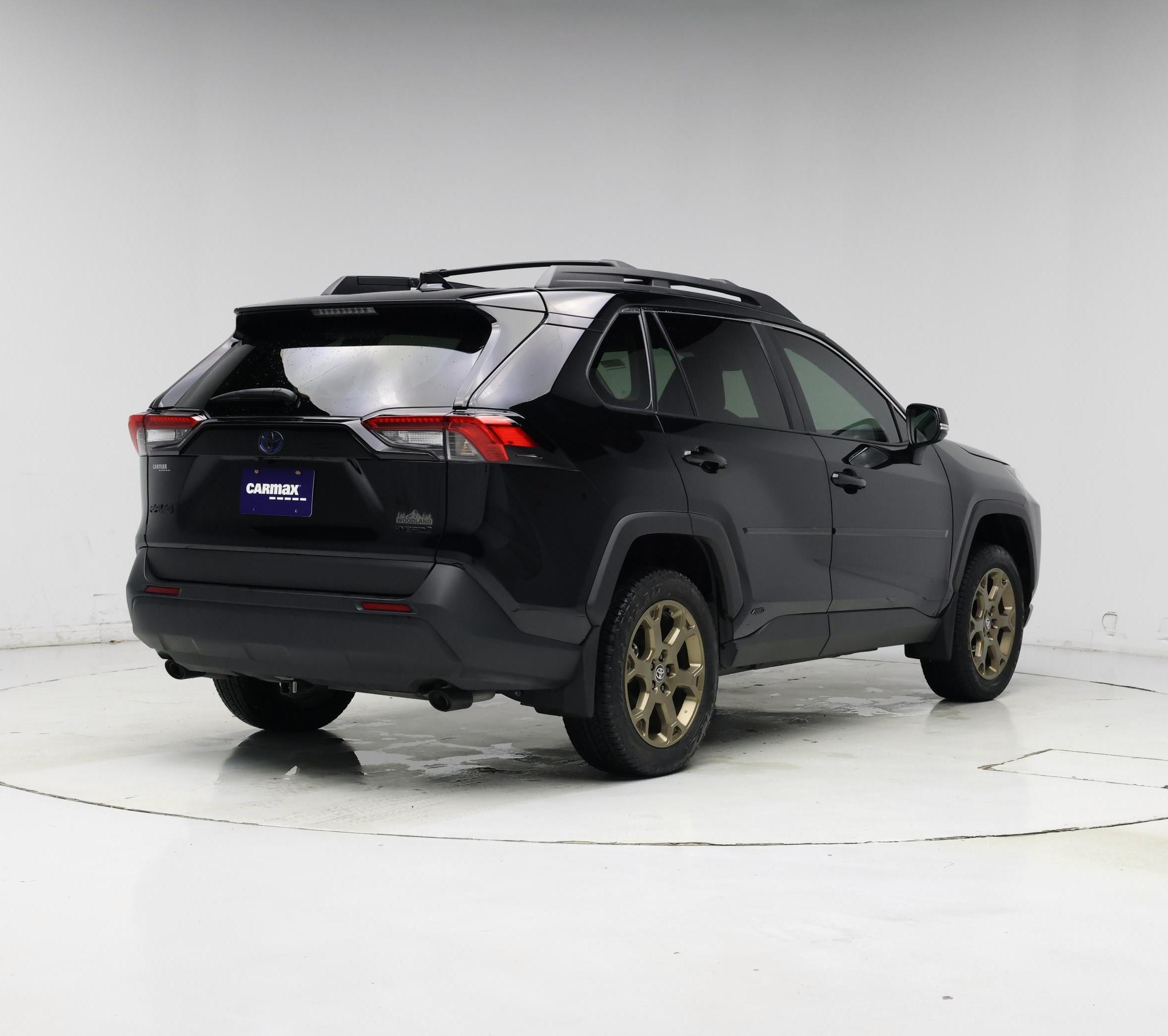 Thumbnail: 2024 Toyota RAV4 - 8