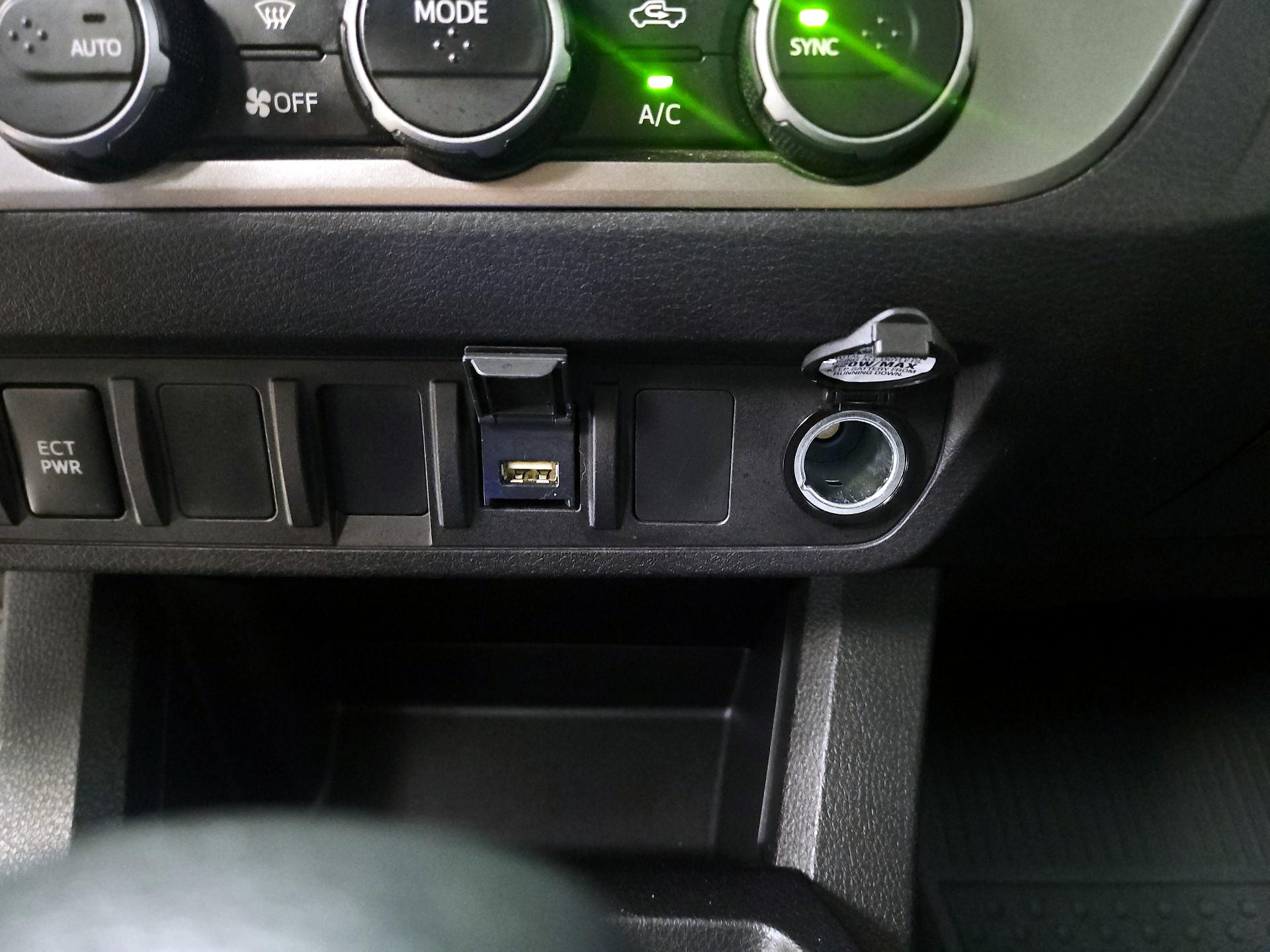 Thumbnail: 2023 Toyota Tacoma - 18