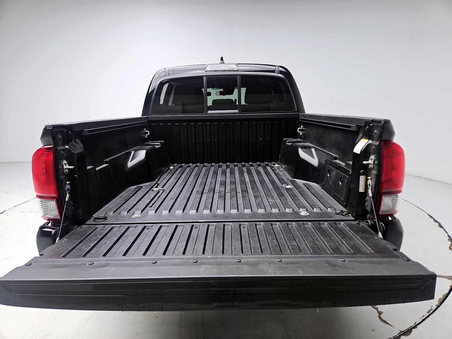 Thumbnail: 2023 Toyota Tacoma - 20