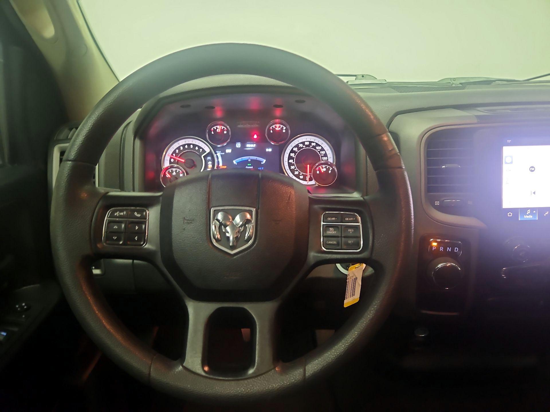 Thumbnail: 2022 RAM 1500 Classic - 10