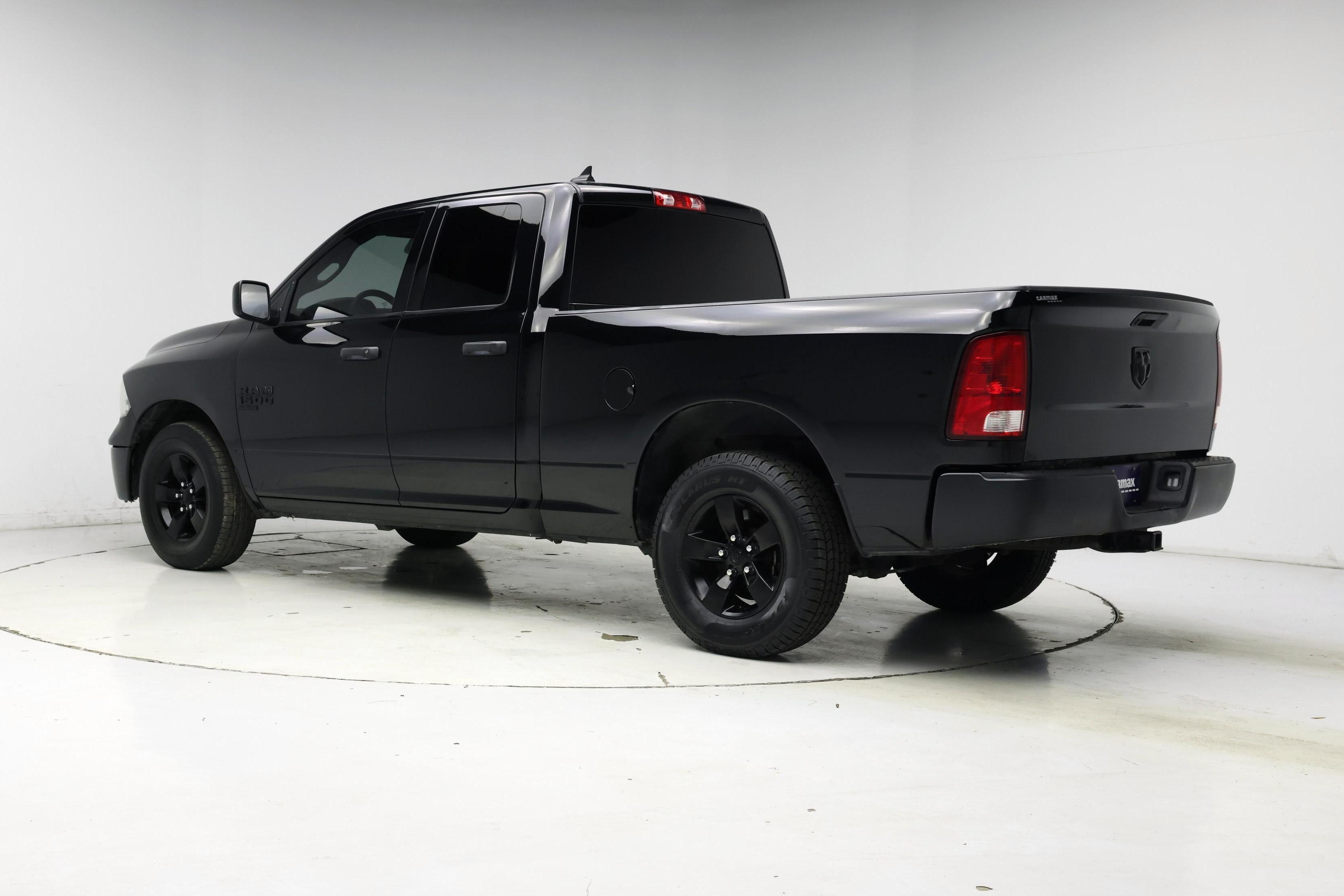 Thumbnail: 2022 RAM 1500 Classic - 2
