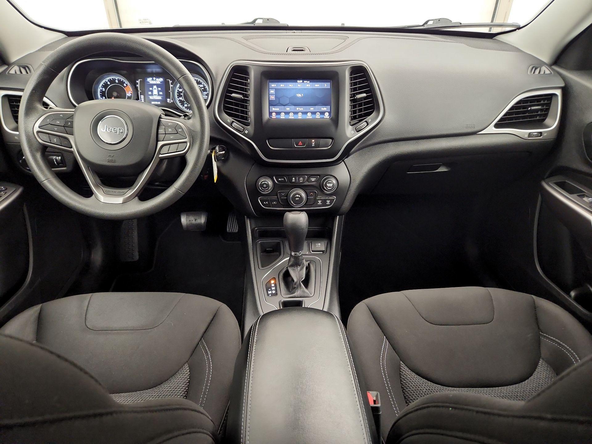 Thumbnail: 2021 Jeep Cherokee - 9