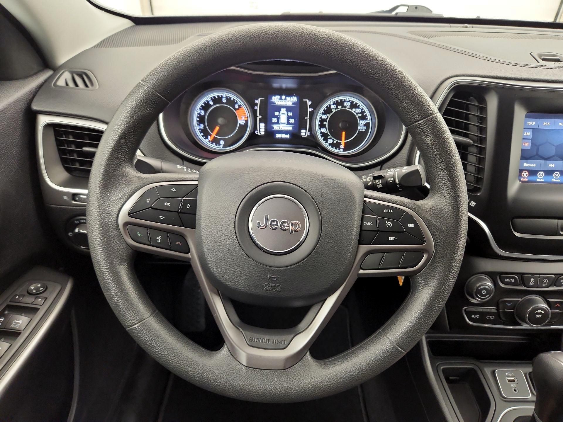 Thumbnail: 2021 Jeep Cherokee - 10