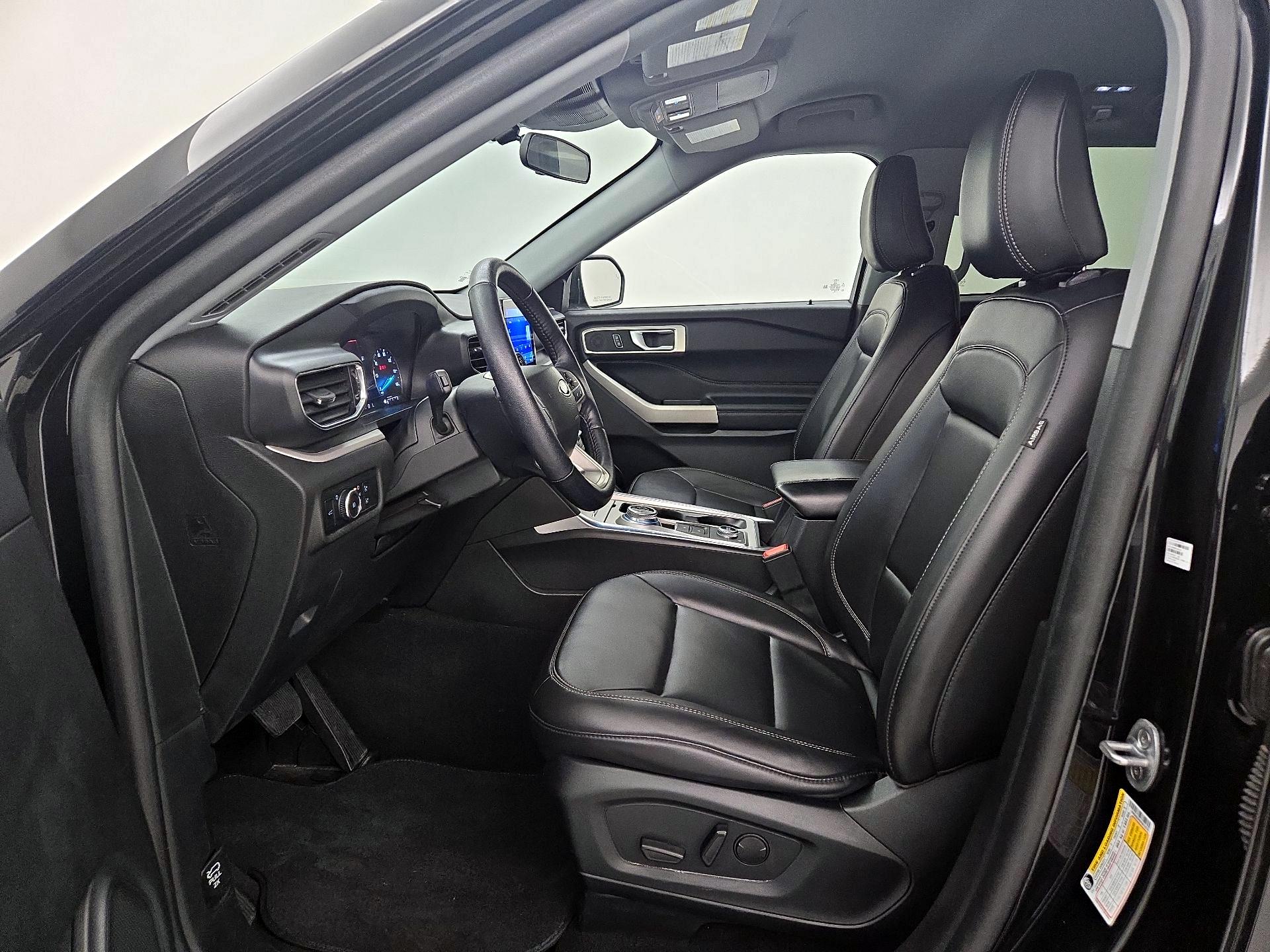 Thumbnail: 2023 Ford Explorer - 11