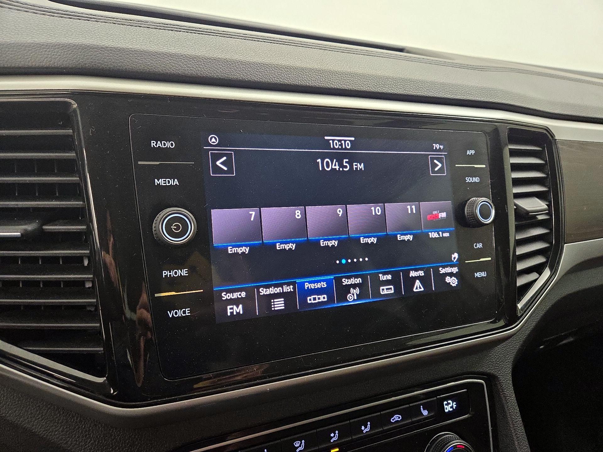 Thumbnail: 2023 Volkswagen Atlas - 15