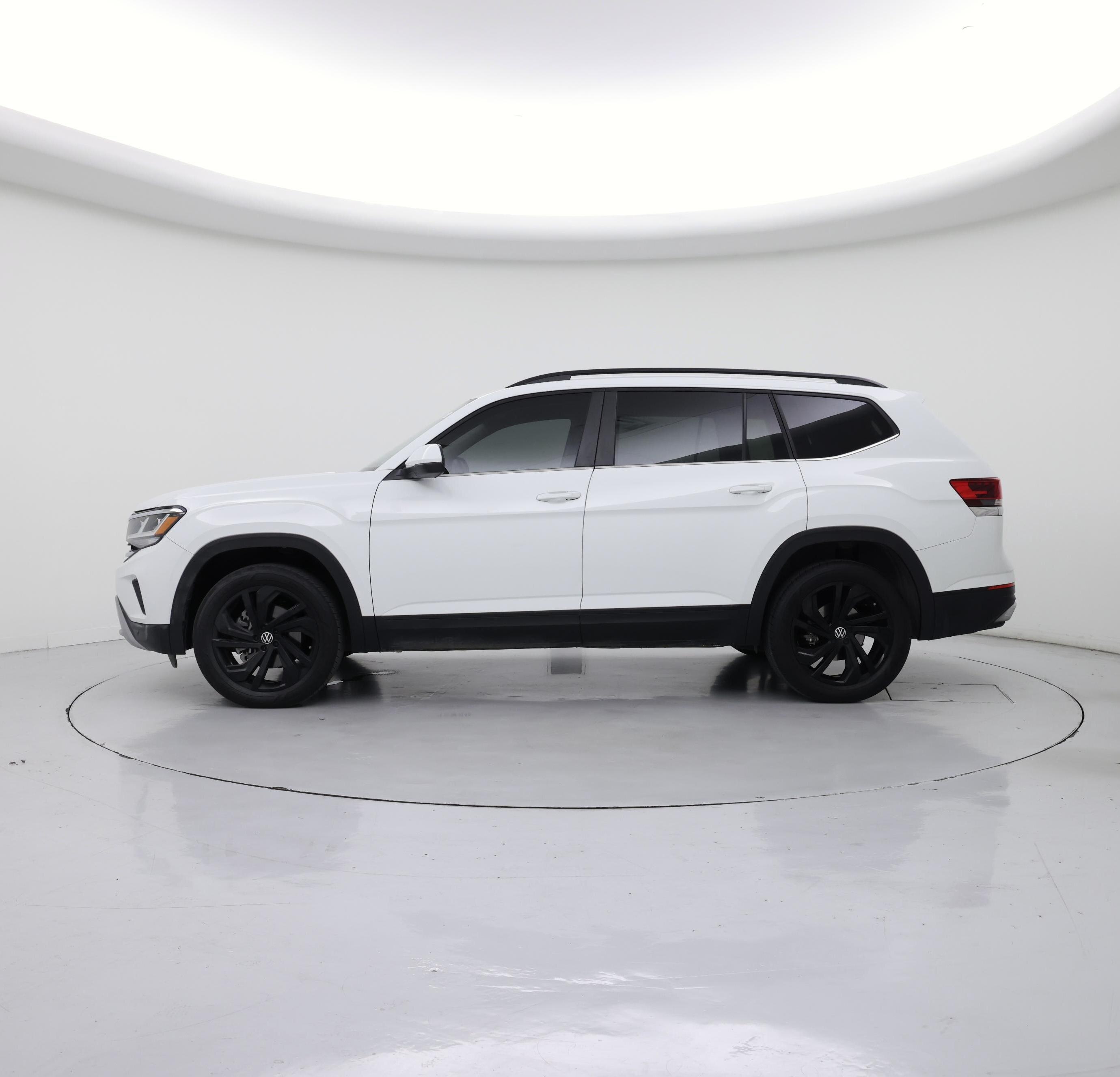 Thumbnail: 2023 Volkswagen Atlas - 3