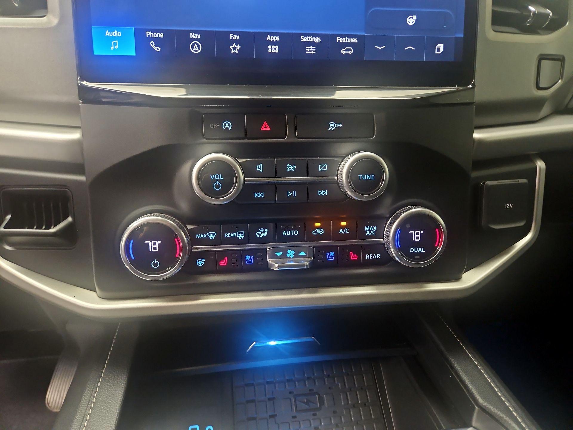 Thumbnail: 2024 Ford Expedition - 17