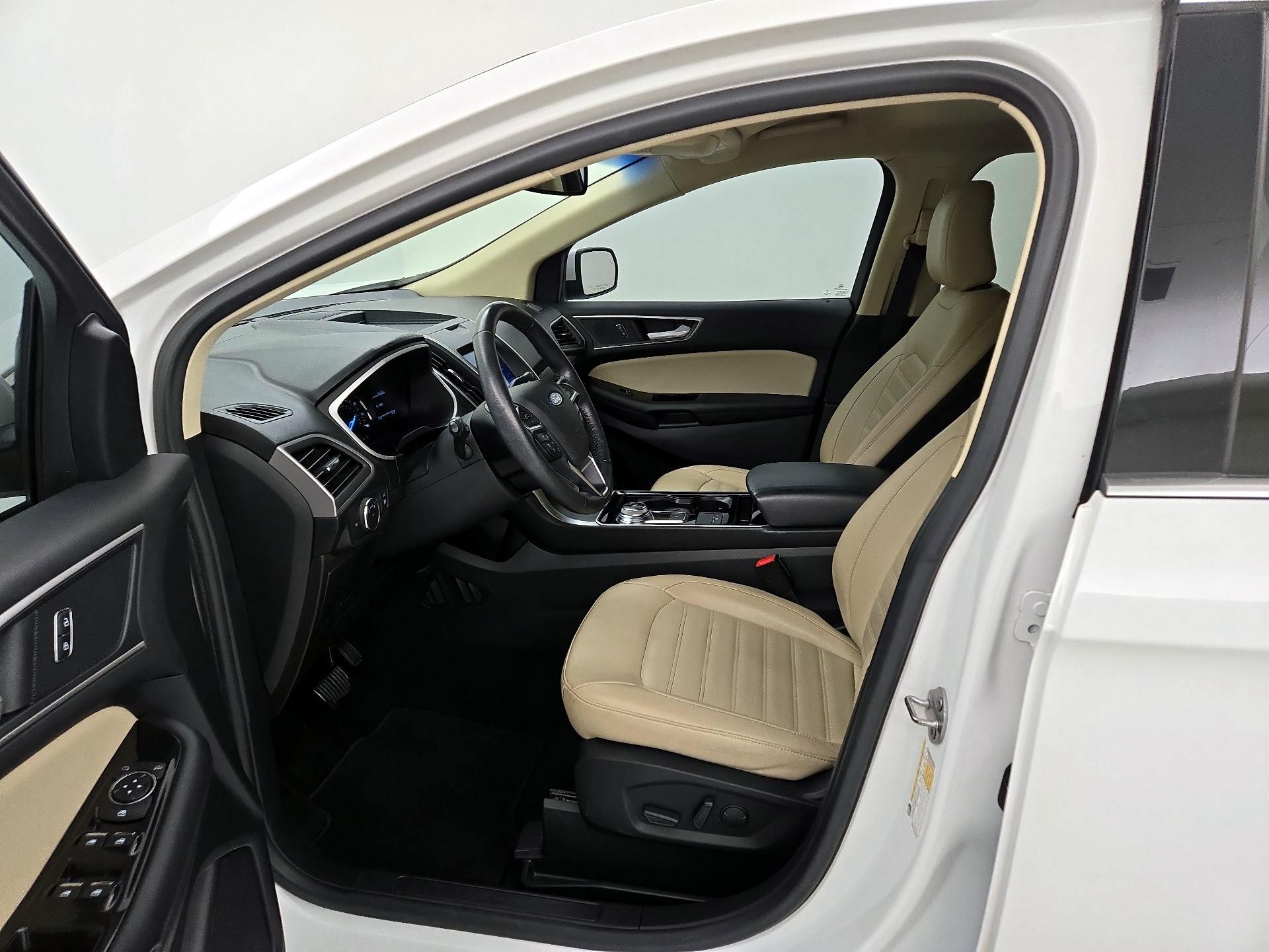 Thumbnail: 2020 Ford Edge - 11