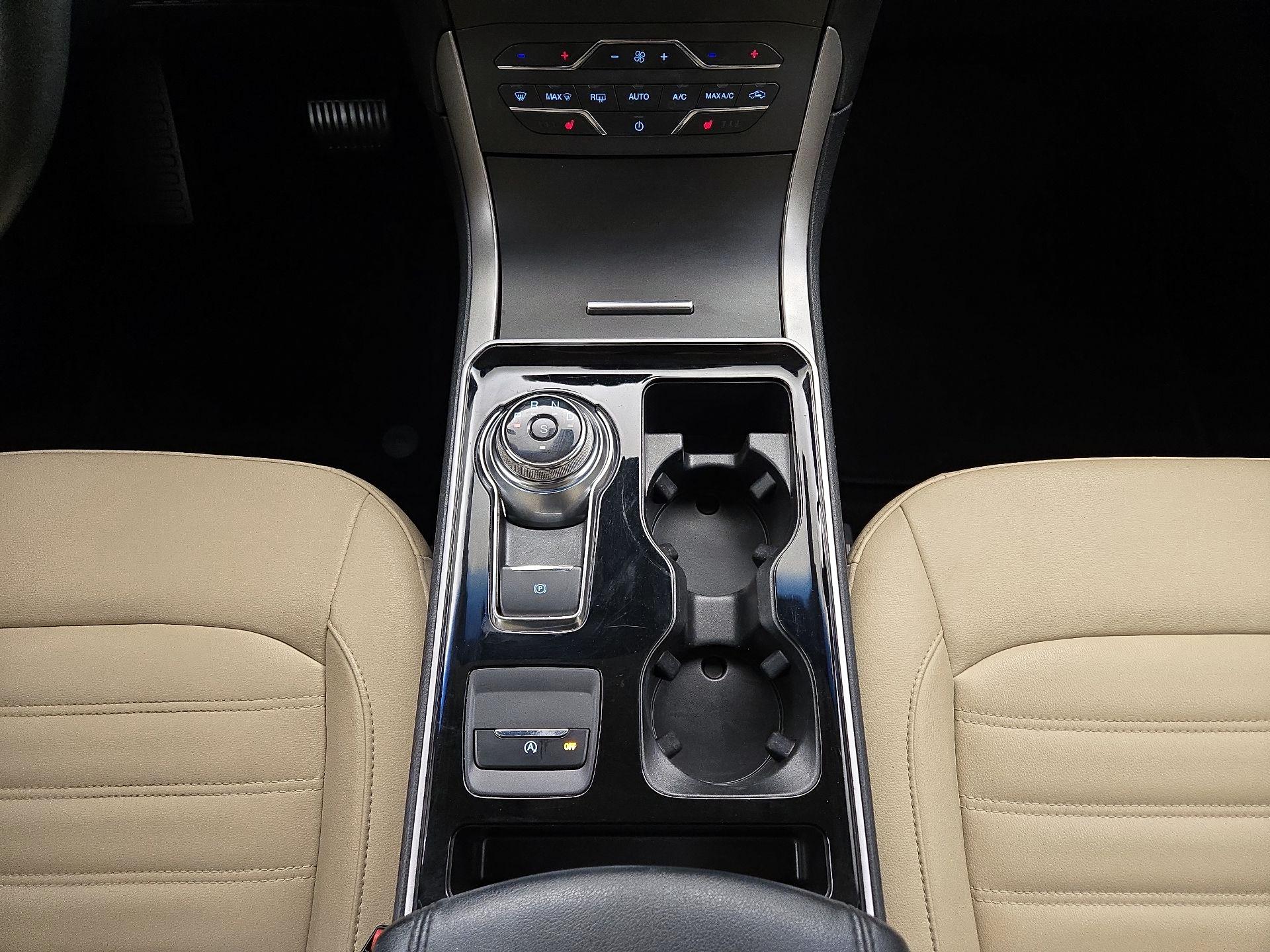 Thumbnail: 2020 Ford Edge - 18