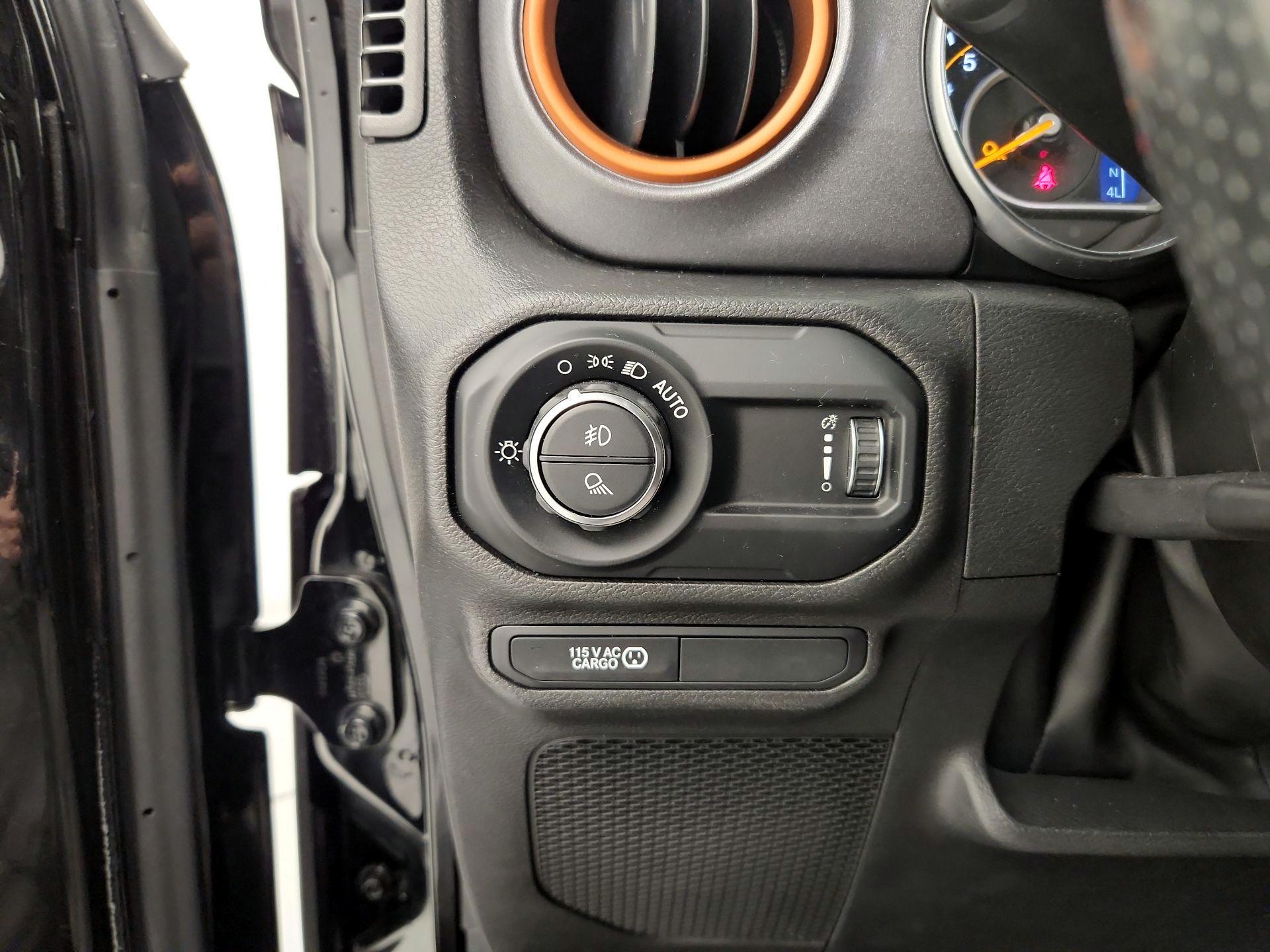 Thumbnail: 2023 Jeep Gladiator - 13