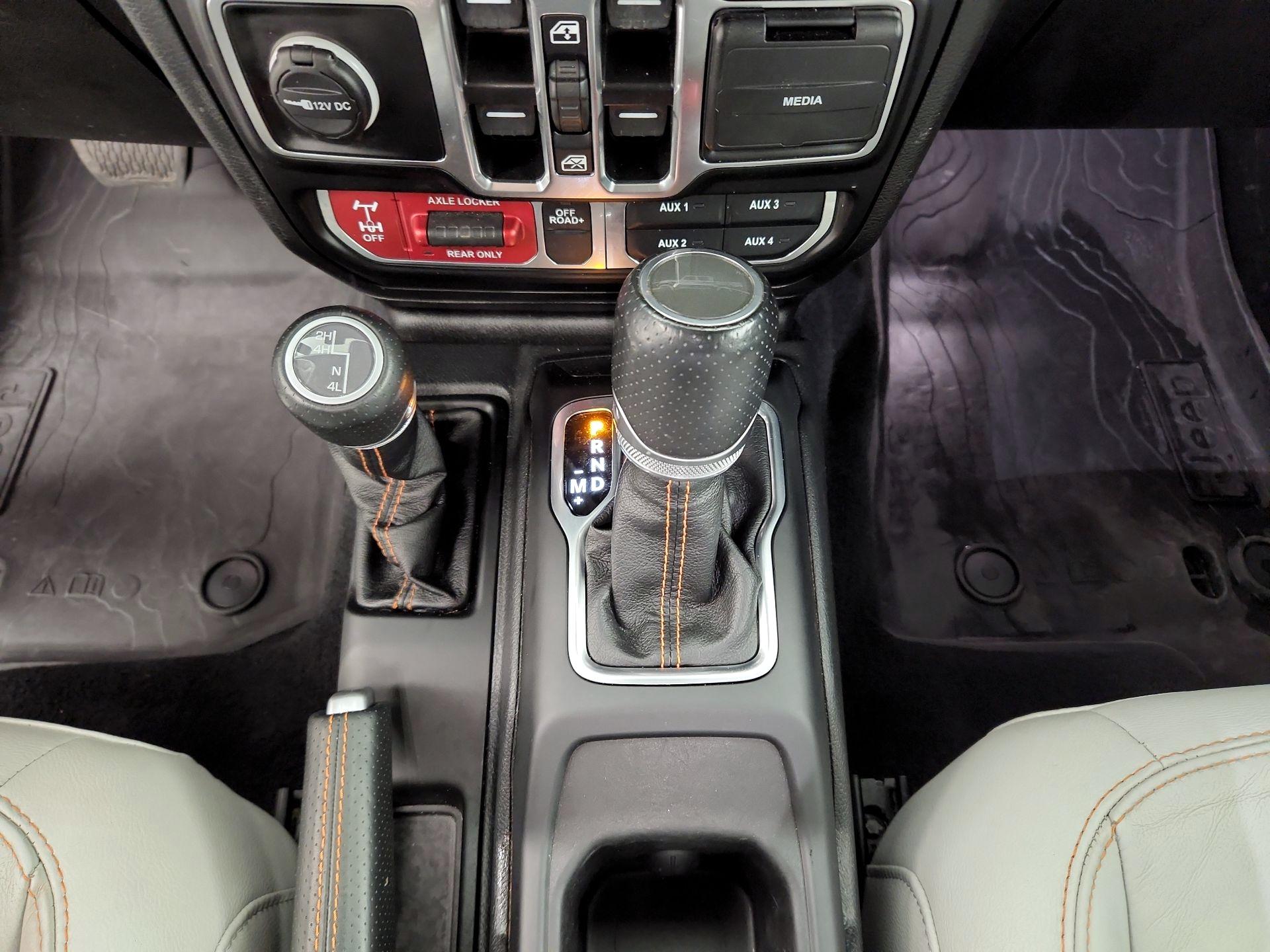 Thumbnail: 2023 Jeep Gladiator - 18