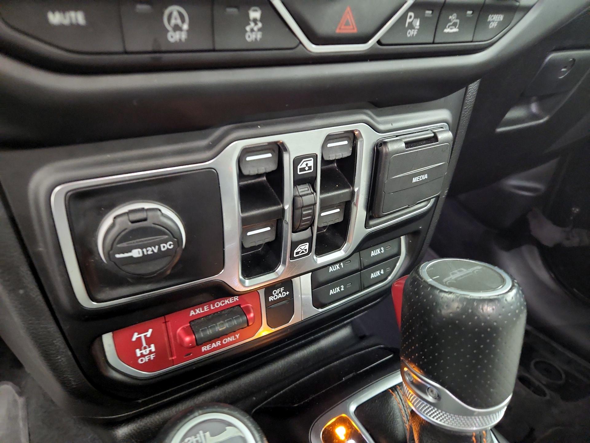 Thumbnail: 2023 Jeep Gladiator - 19