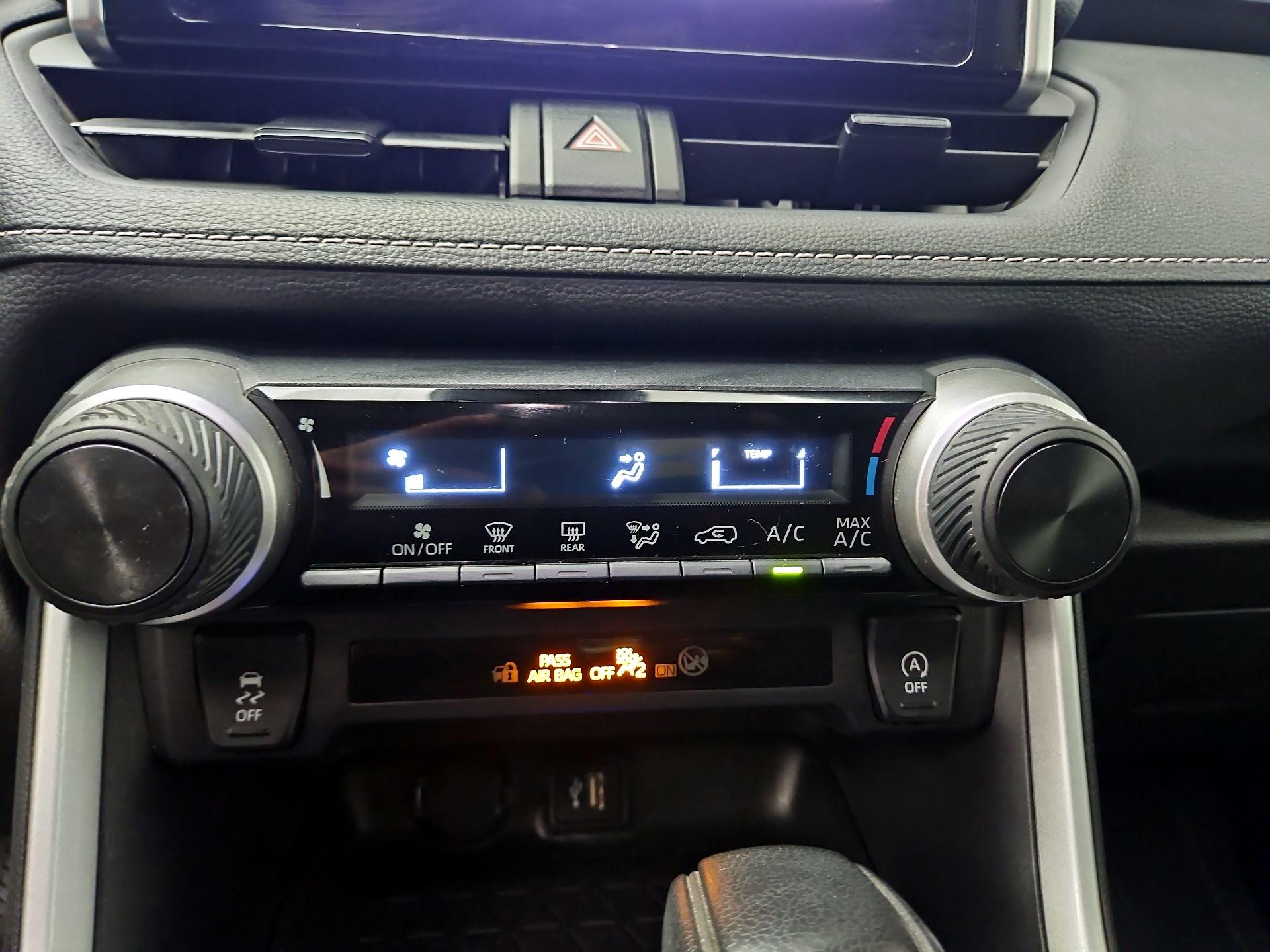 Thumbnail: 2024 Toyota RAV4 - 15