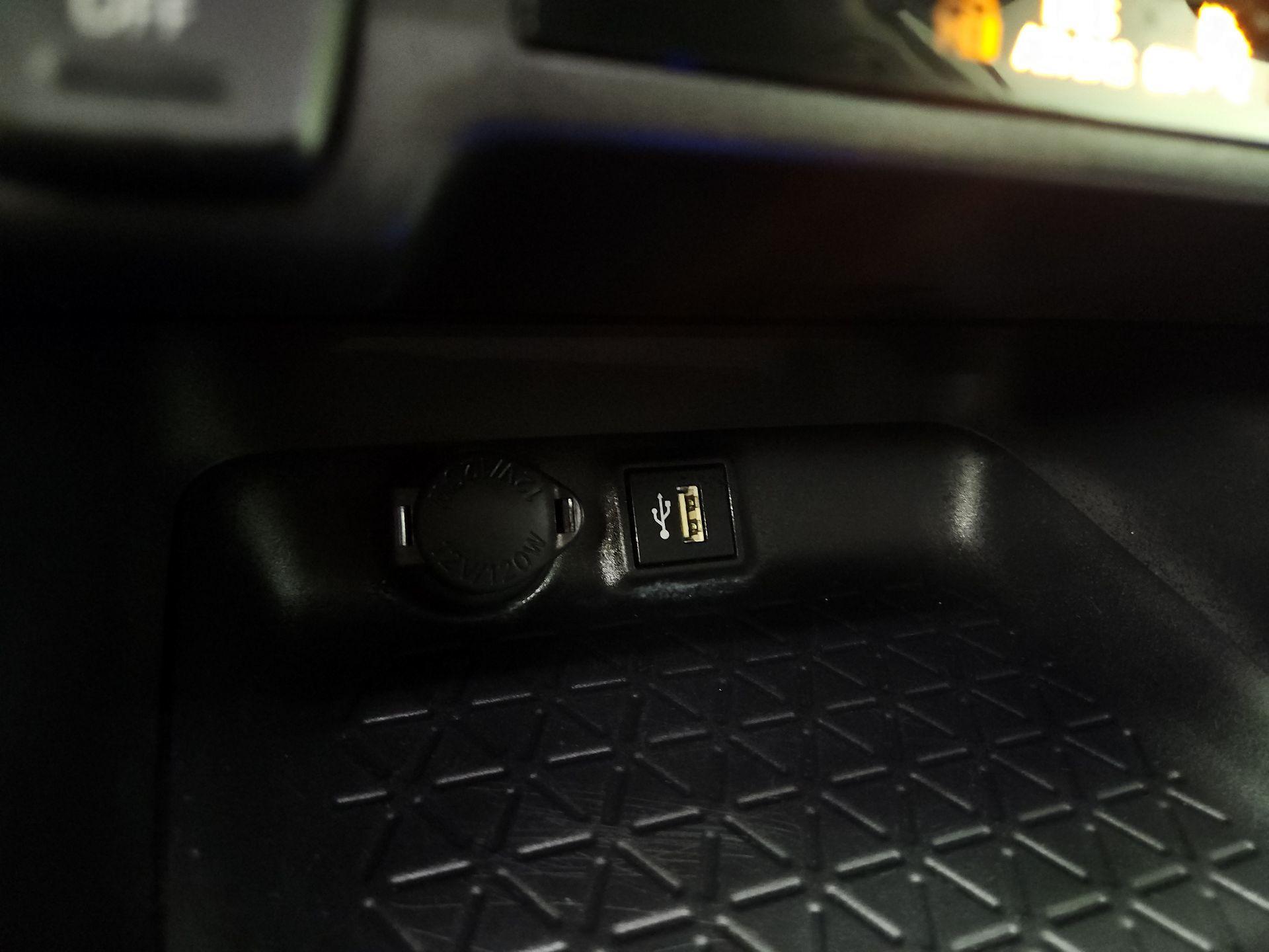 Thumbnail: 2024 Toyota RAV4 - 17